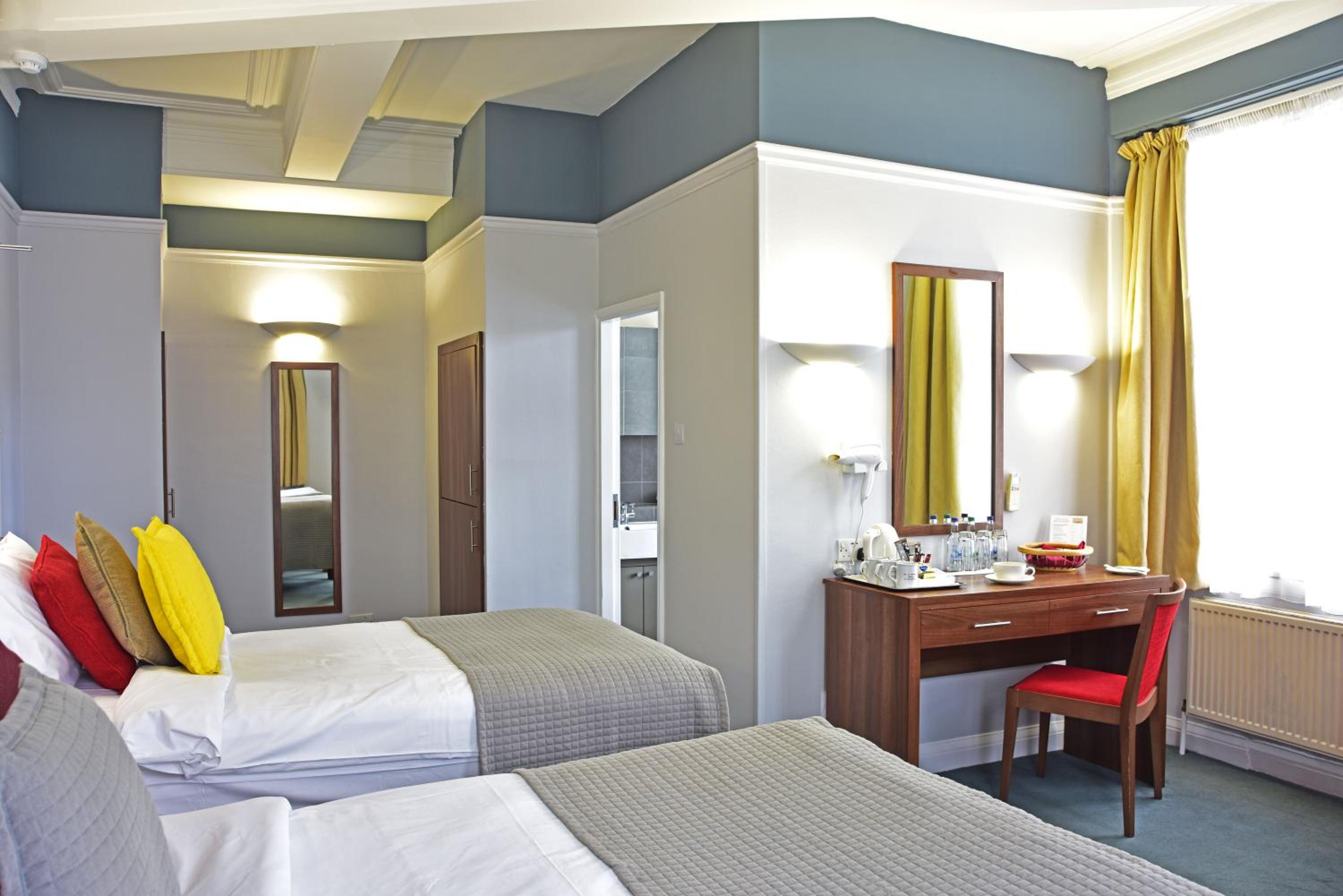 Oxford Vacations - Royal Oxford Hotel - Property Image 23