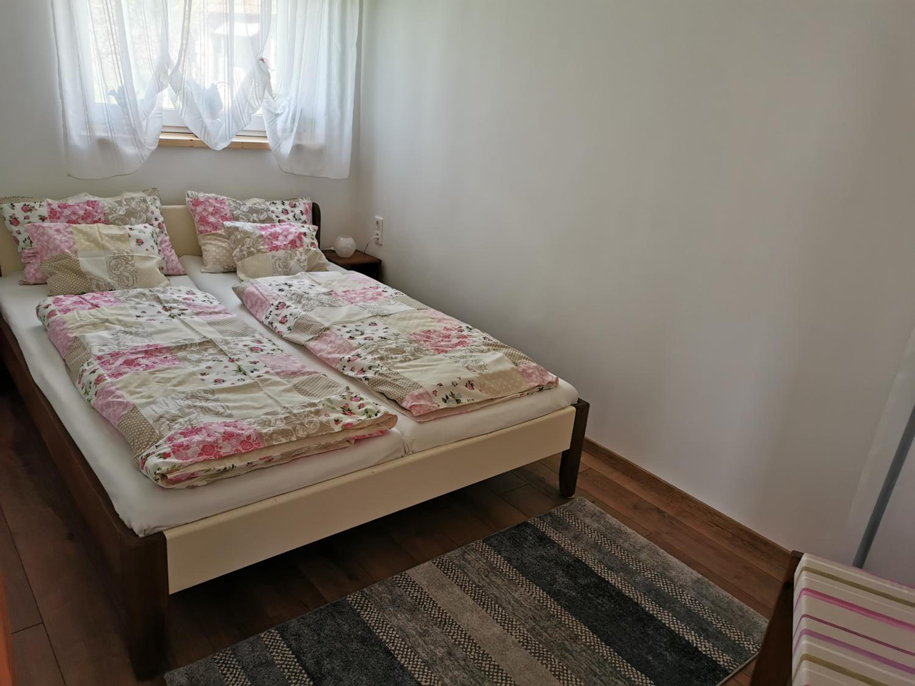 Gyöngy Apartman view 4