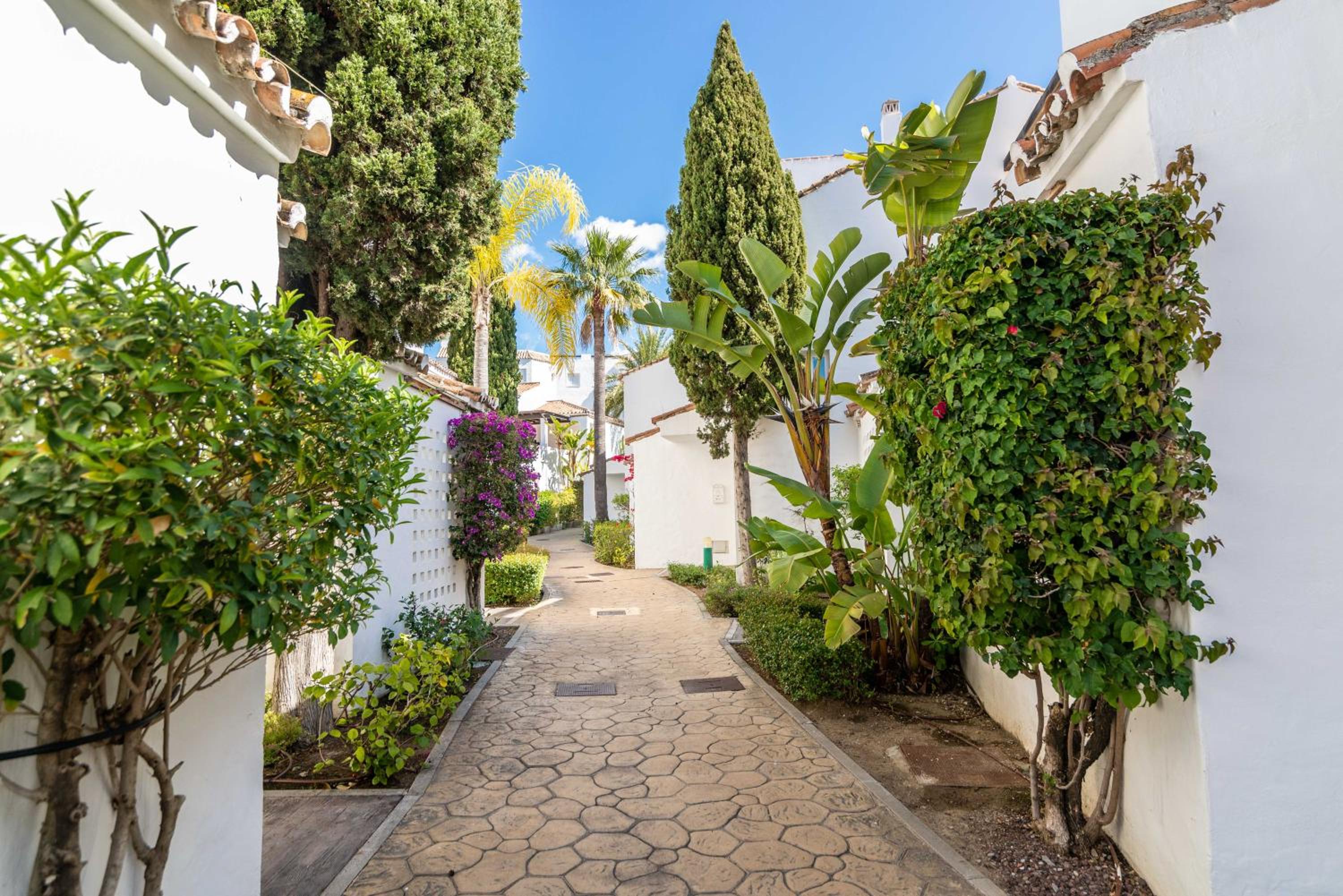 Marbella Villa Monteros