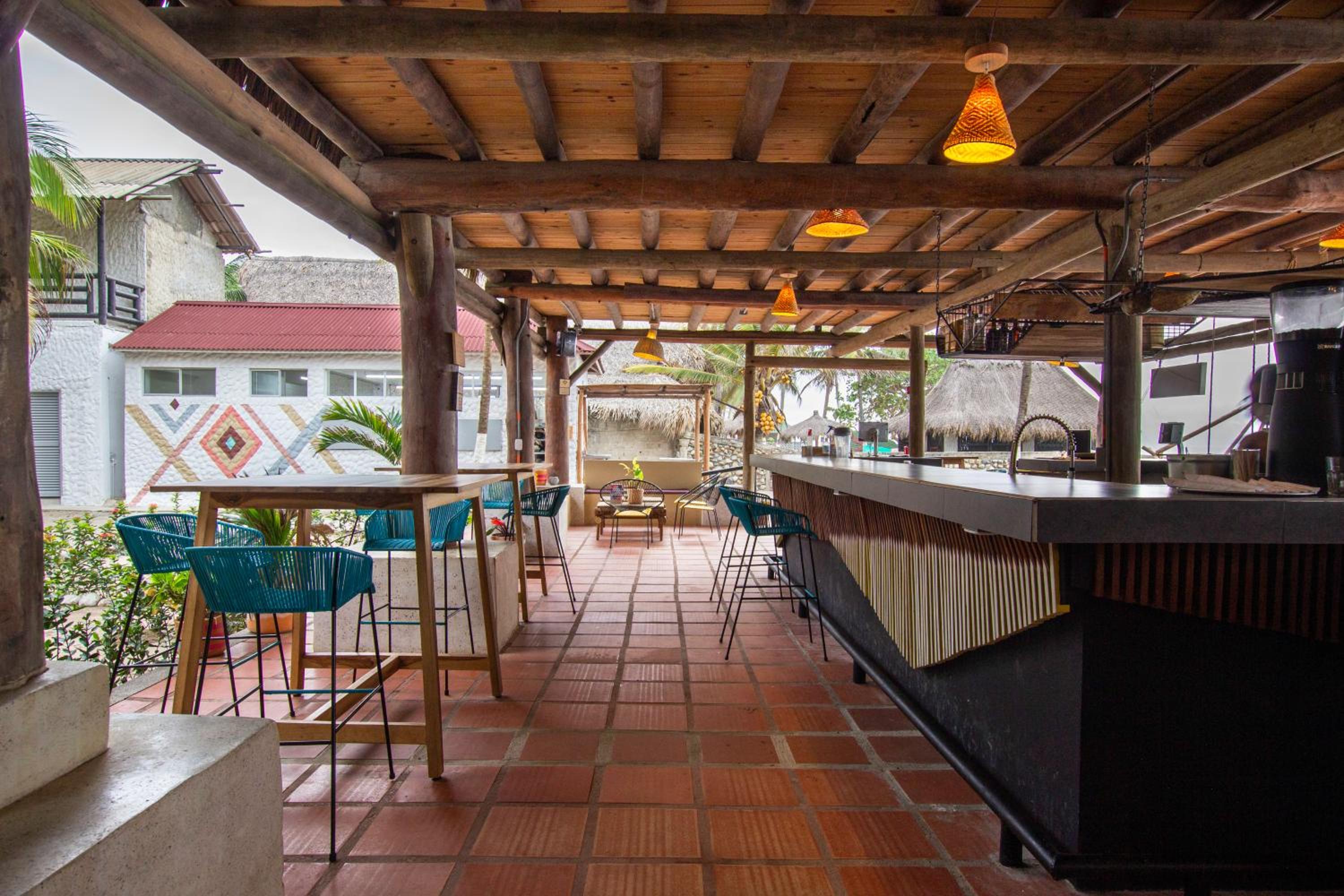Socialtel Palomino - formerly Selina Palomino