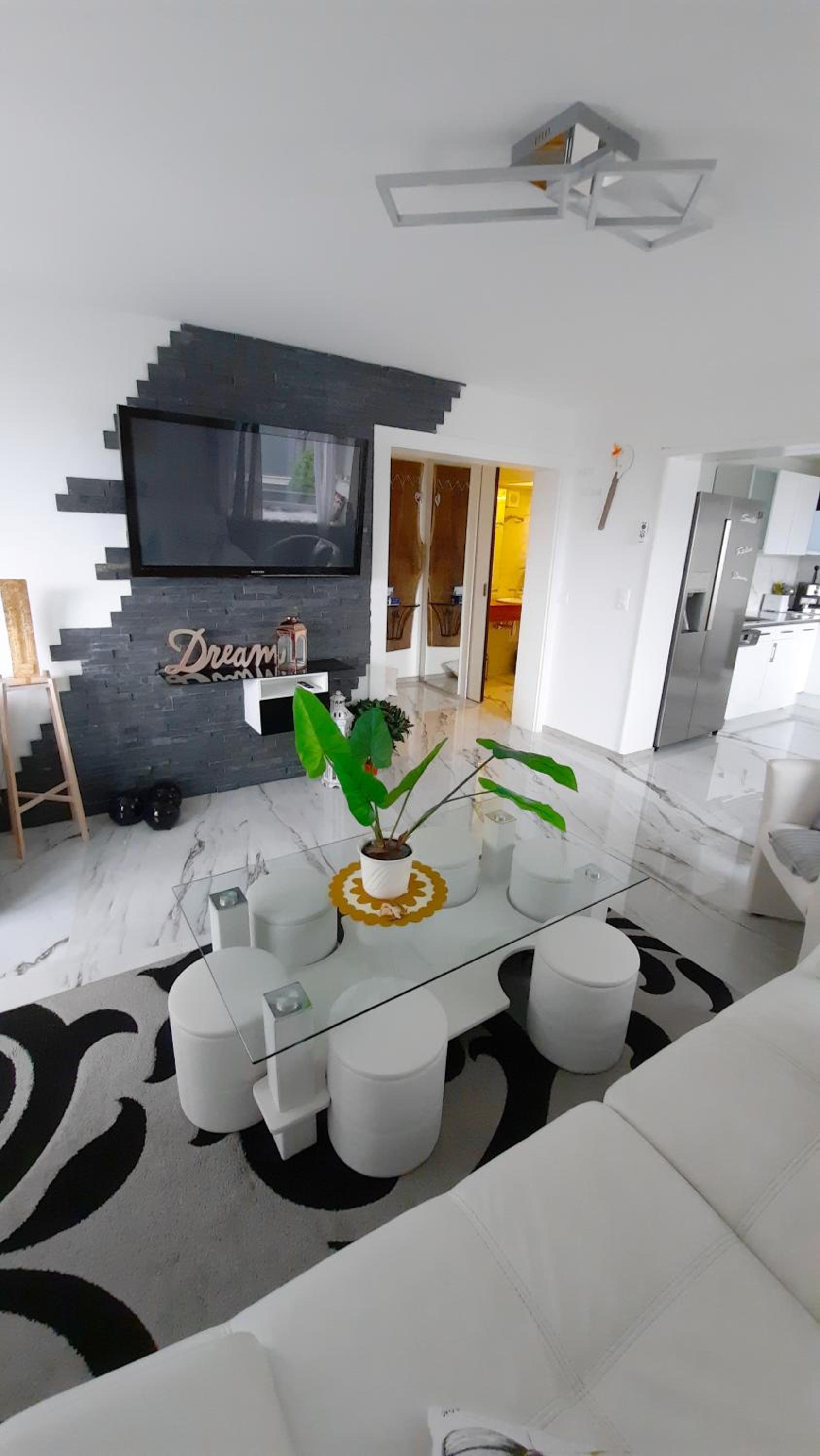Fabulous Lakeside Family Apartment | 4 Rooms
