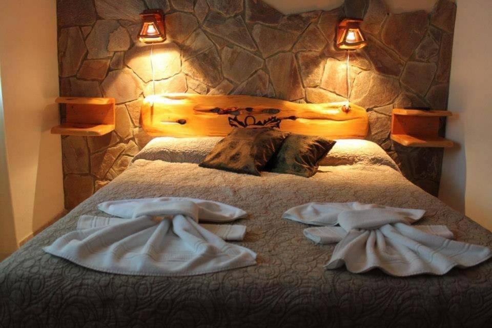 Posada del Halcón - Cabañas y Suites