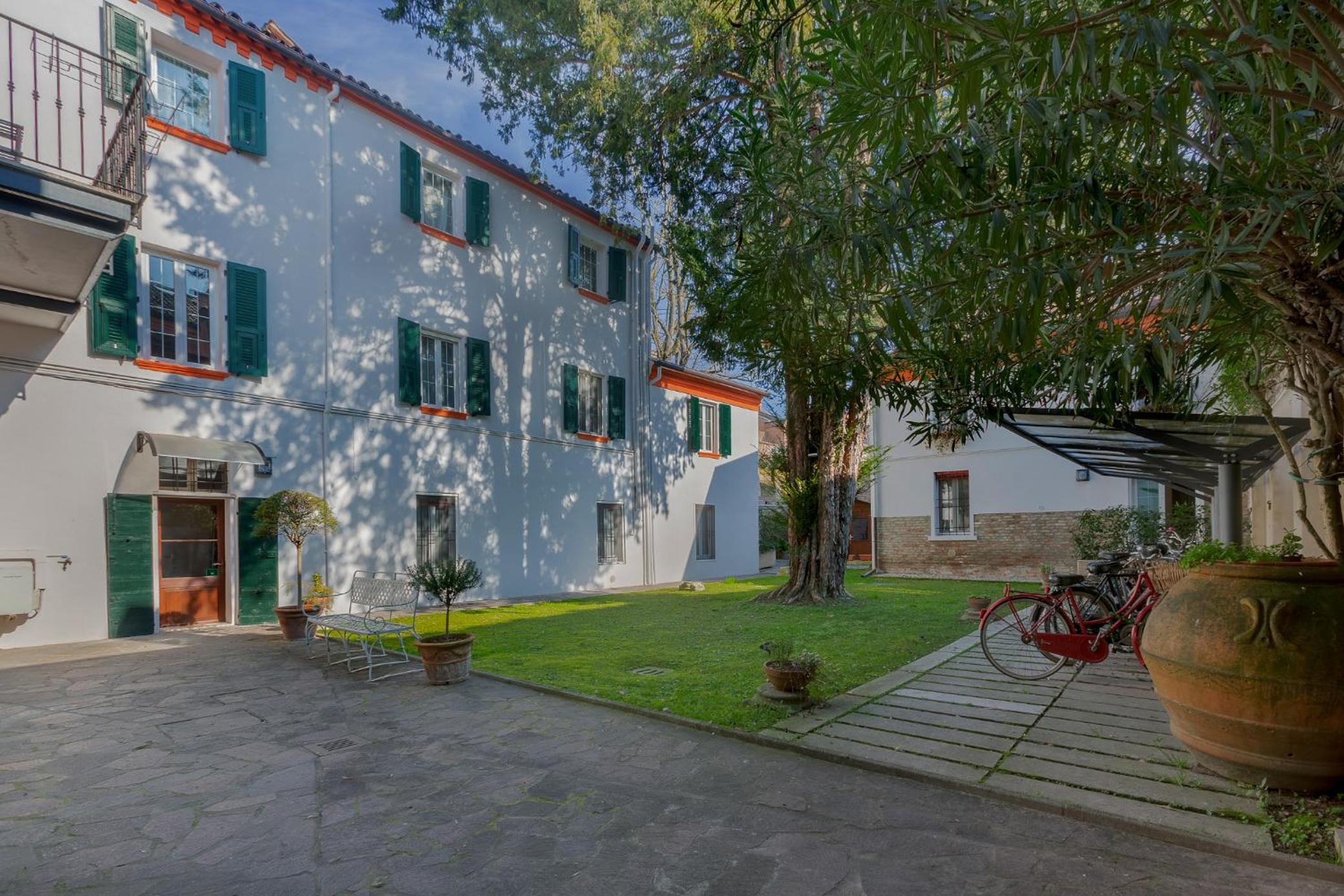 Palazzo 1500 - Dependence x2 - A Casa di Enrico view 2