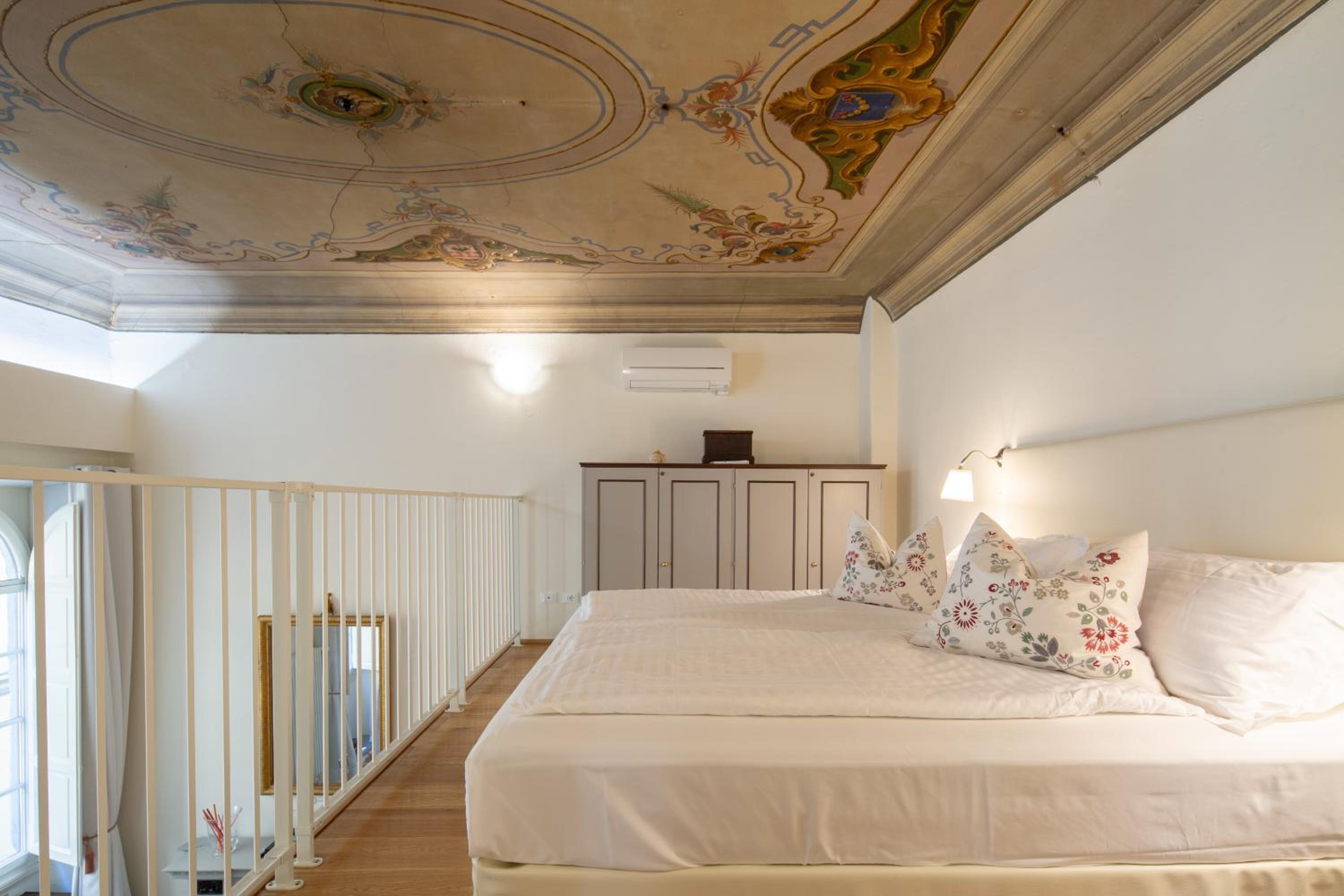 Palazzo D'Ambra Residenza d'Epoca