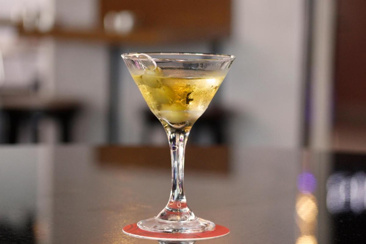 bar
