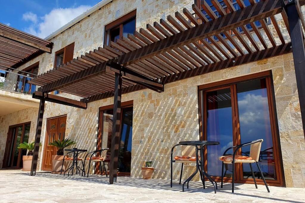 Peaceful Sea Residence view 4