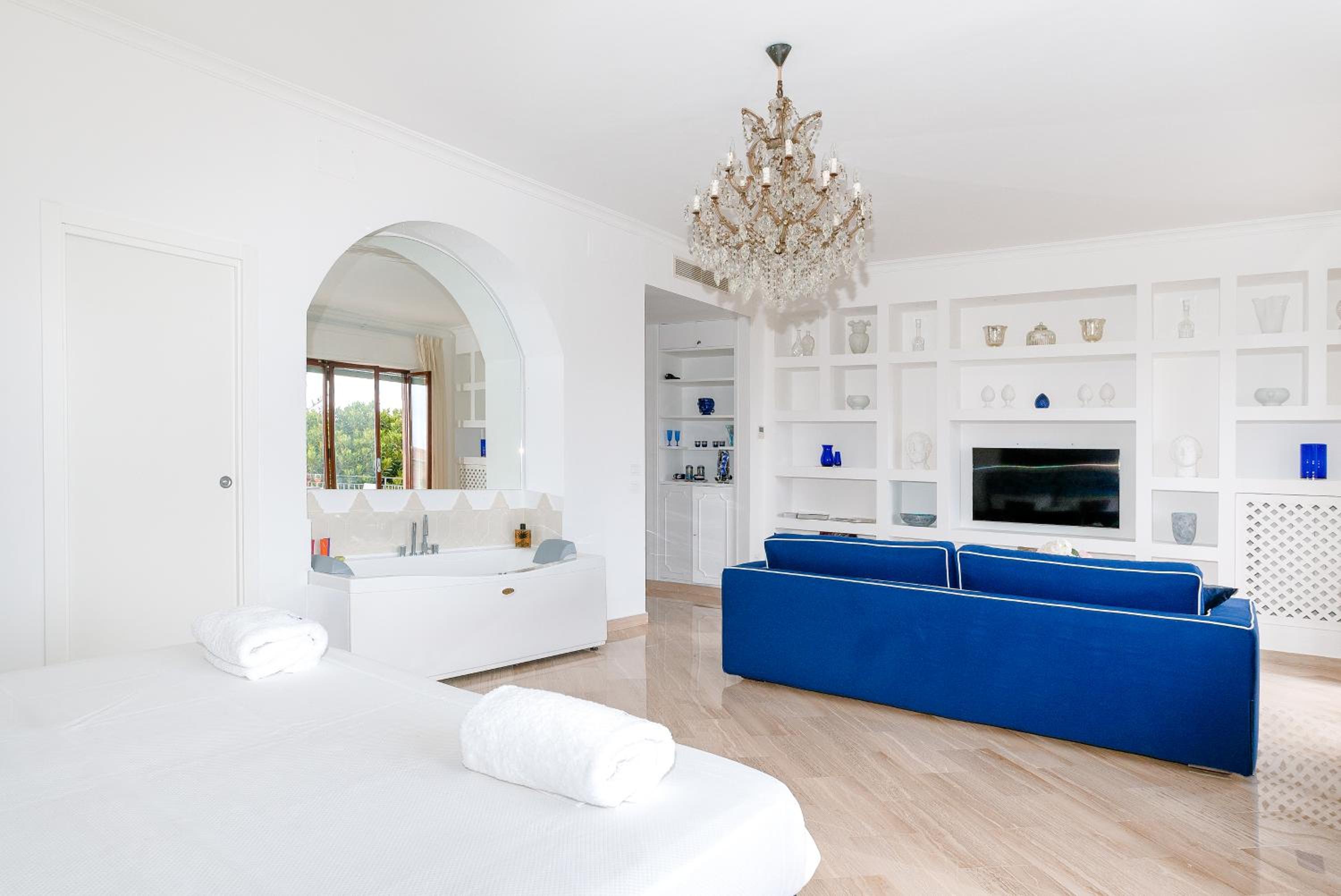 Eden Suite
