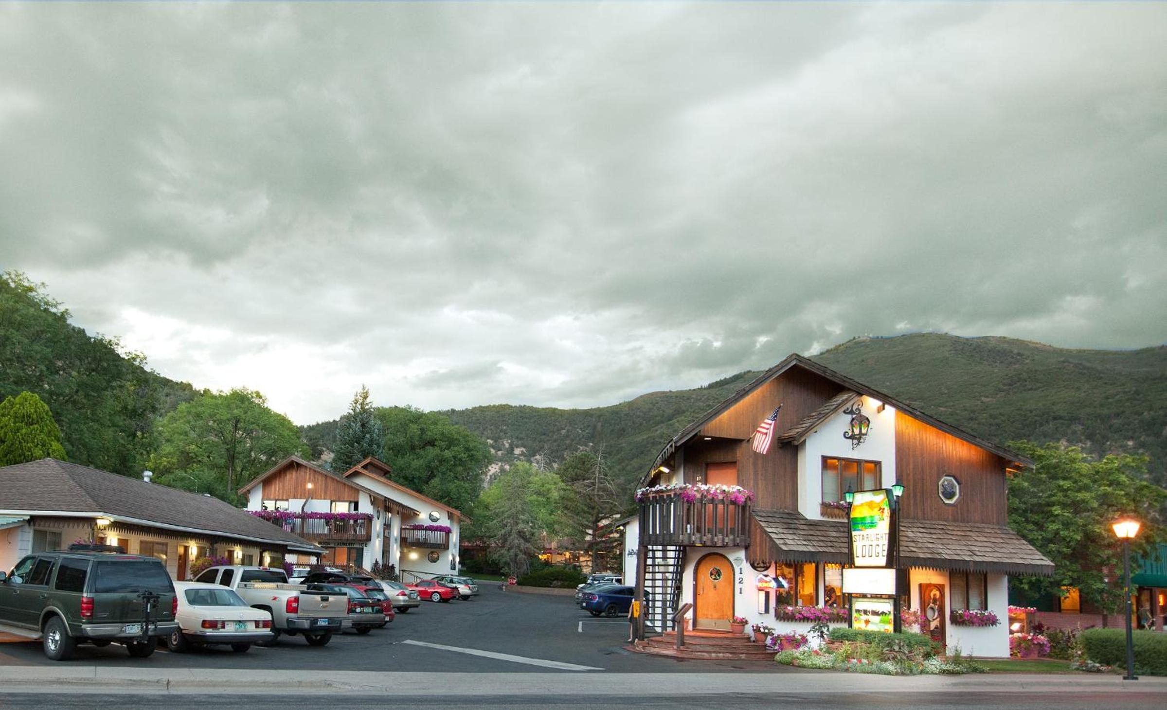 Starlight Lodge