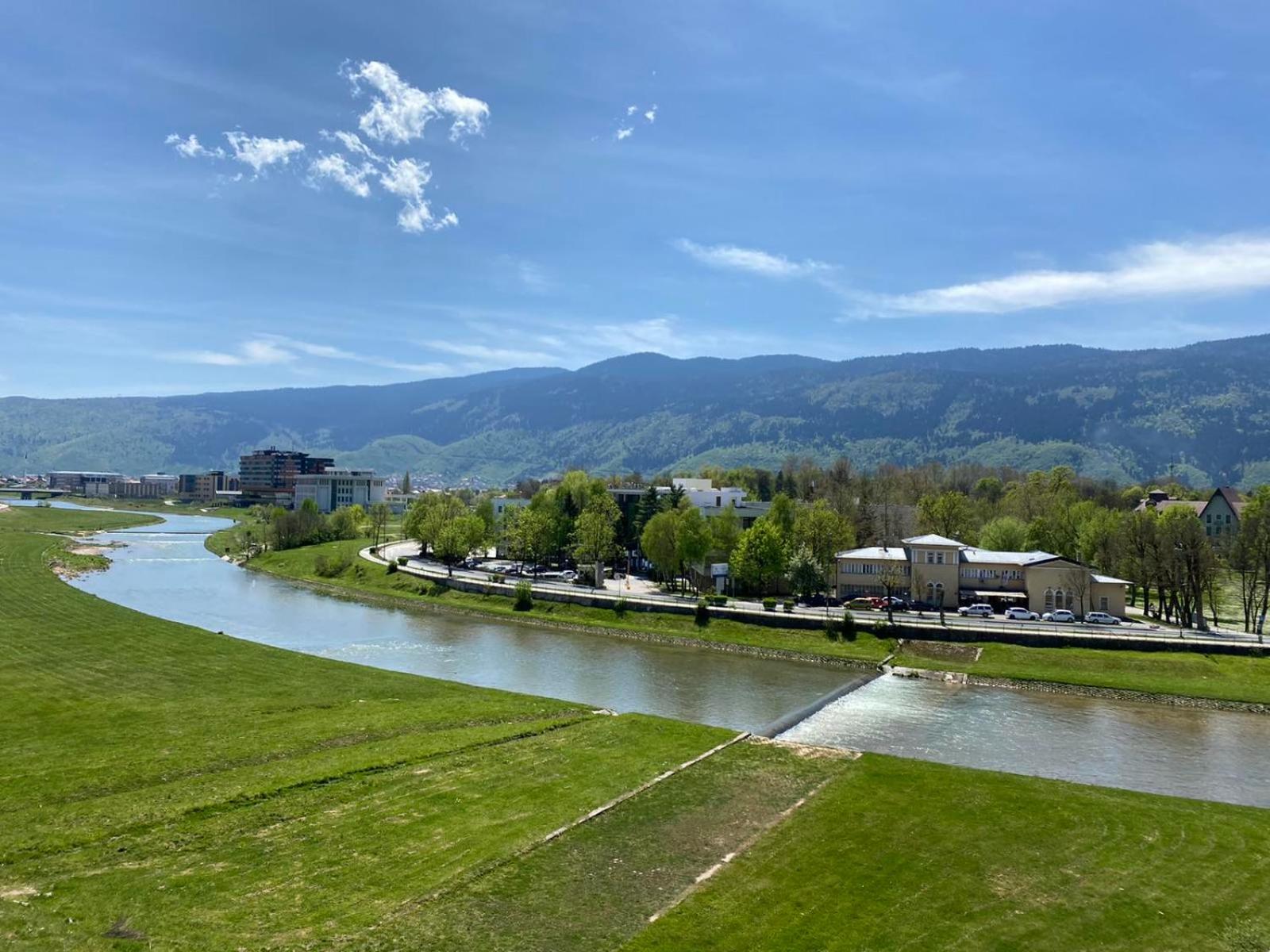 RIVER VIEW Apartments