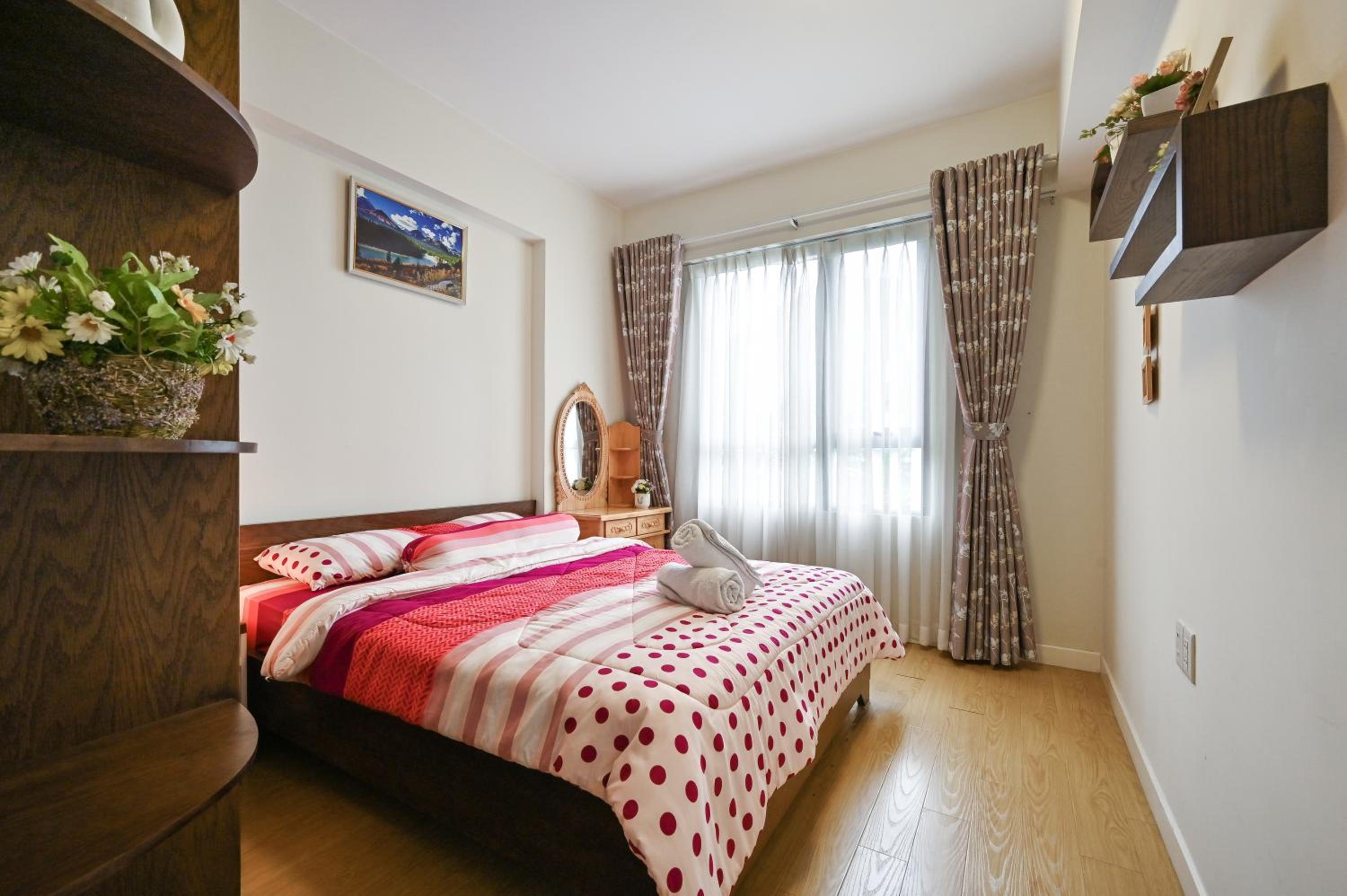 High Class 2 Bedrooms Masteri Thao Dien Apartment, Fully Furnished With Full Amenities