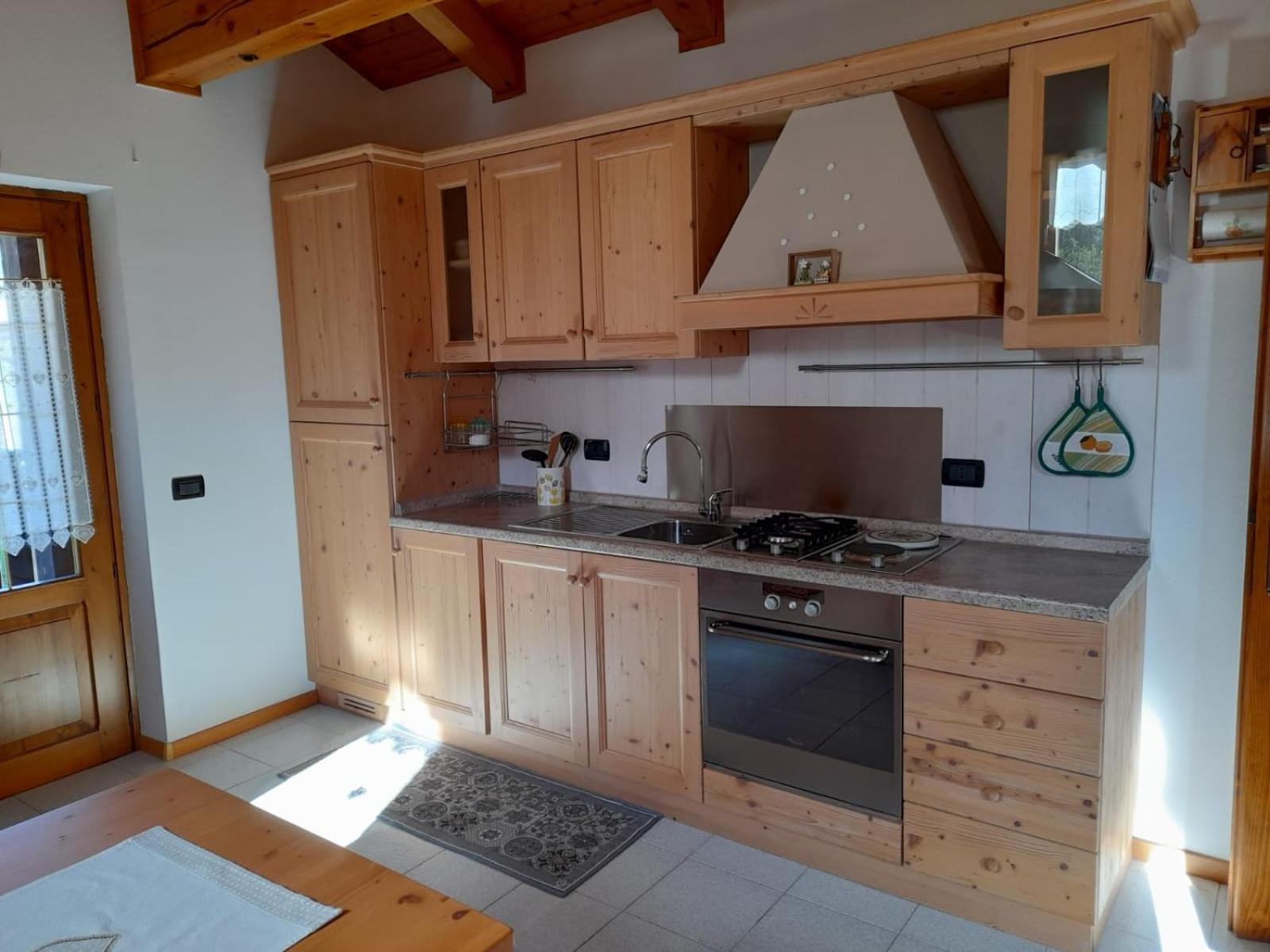 Casa Al Noce Mastellina Apt. Solandra view 5