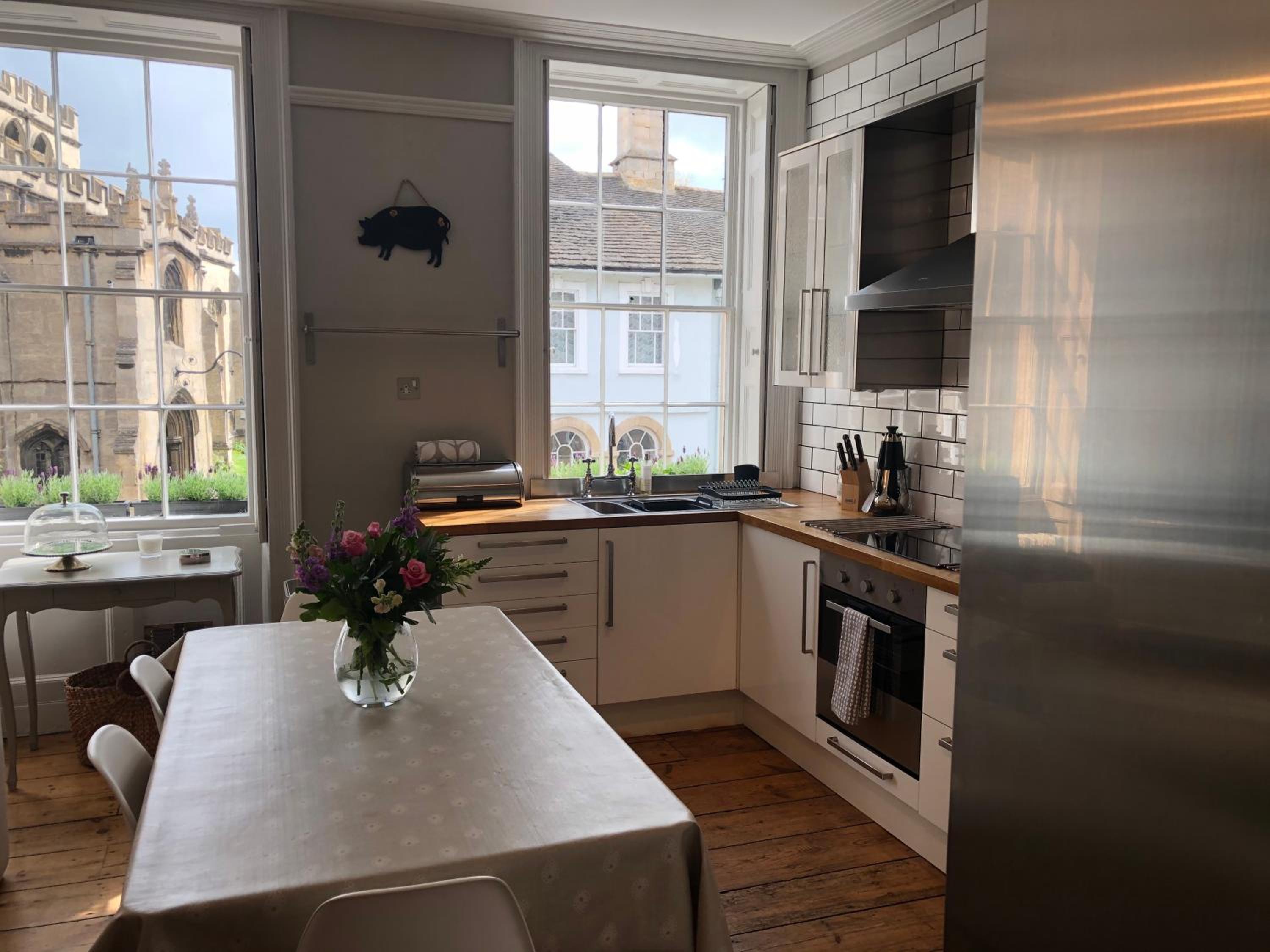 St Martins Apartment Stamford view 4