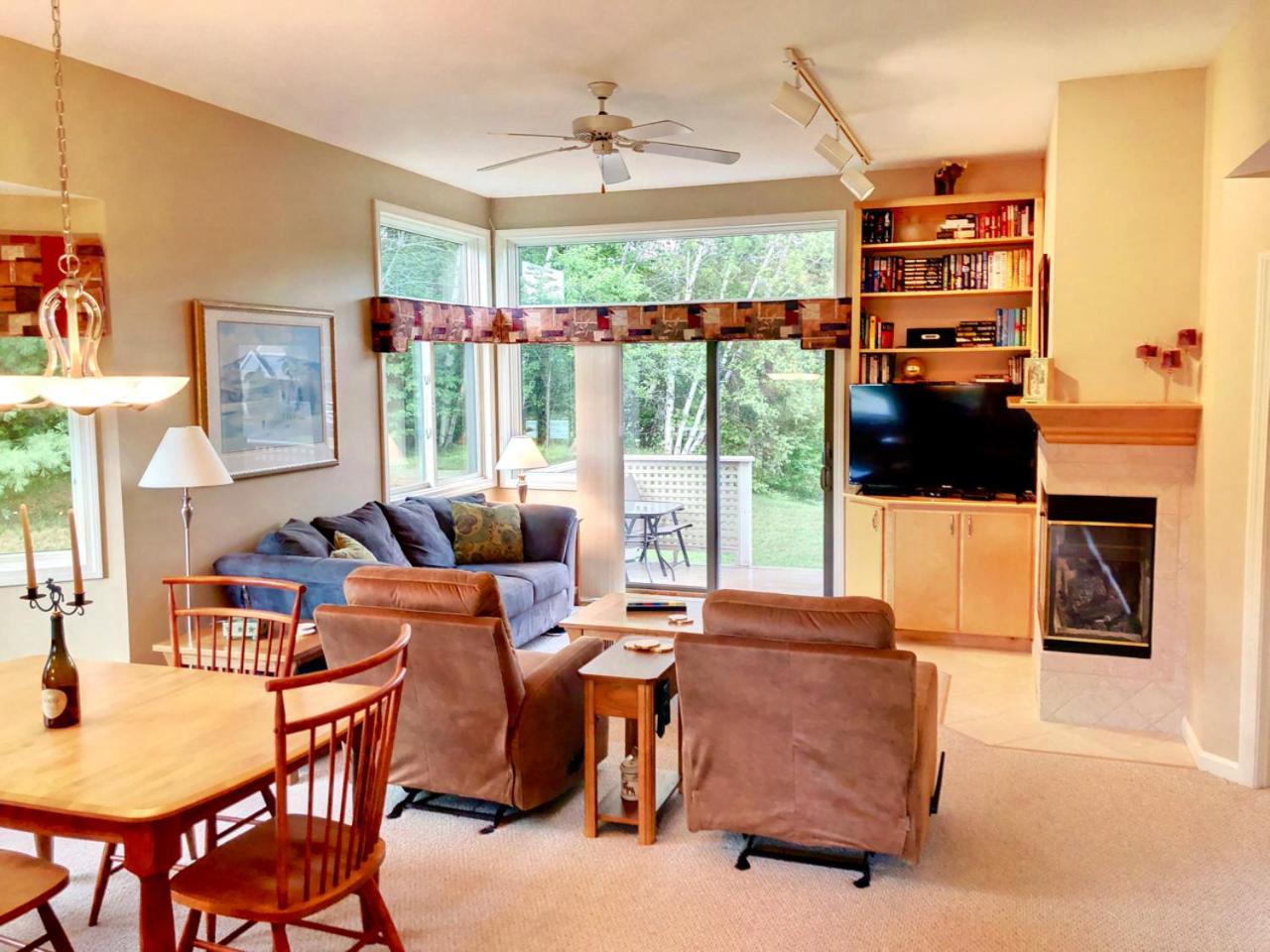 G4 Modern home with AC within walking distance of golf course and Mt Washington Hotel