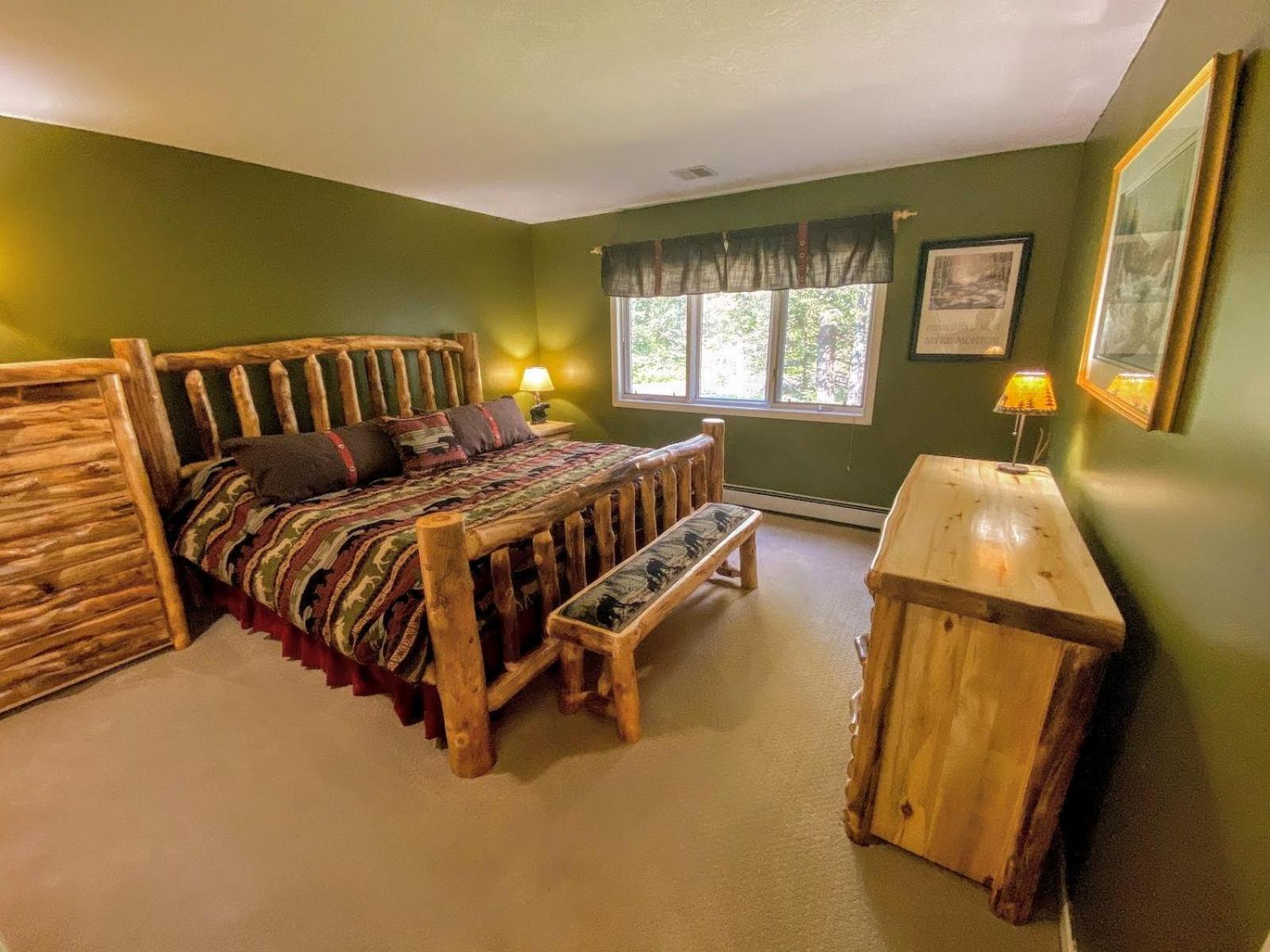 G5 WOW Stunning single level home next to golf course and Mt Washington Hotel AC skiing view 4