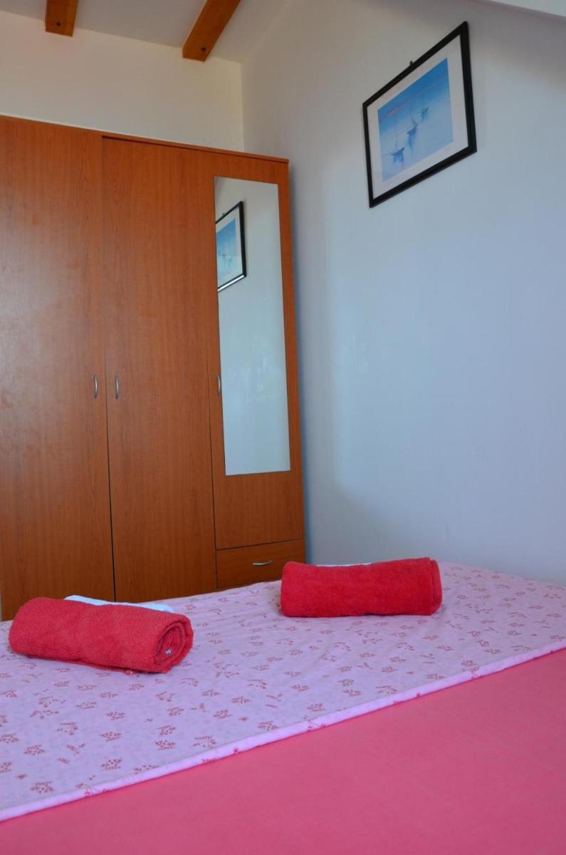 Apartments Brautović