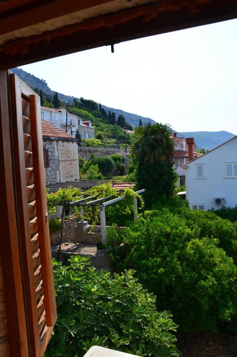 Apartments Brautović
