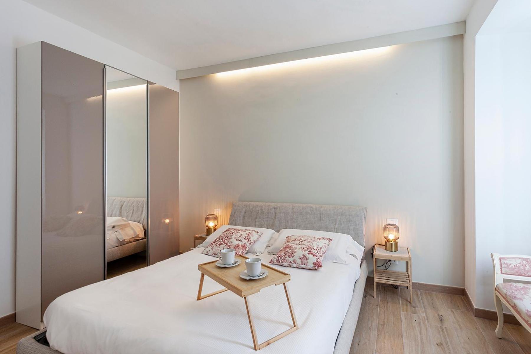 Dock 10 Apartments by Wonderful Italy