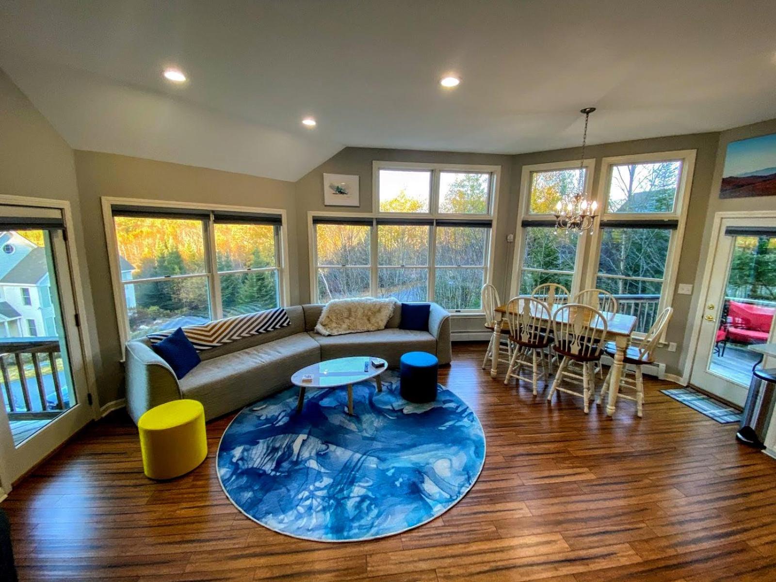 E7 Sunny Bretton Woods private home next to the slopes of Bretton Woods Hot Tub, Wifi