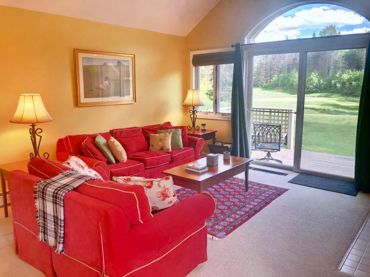 G2 Sunny and homey Fairway Village Townhome right on the Omni Mount Washington Hotel golf course view 4