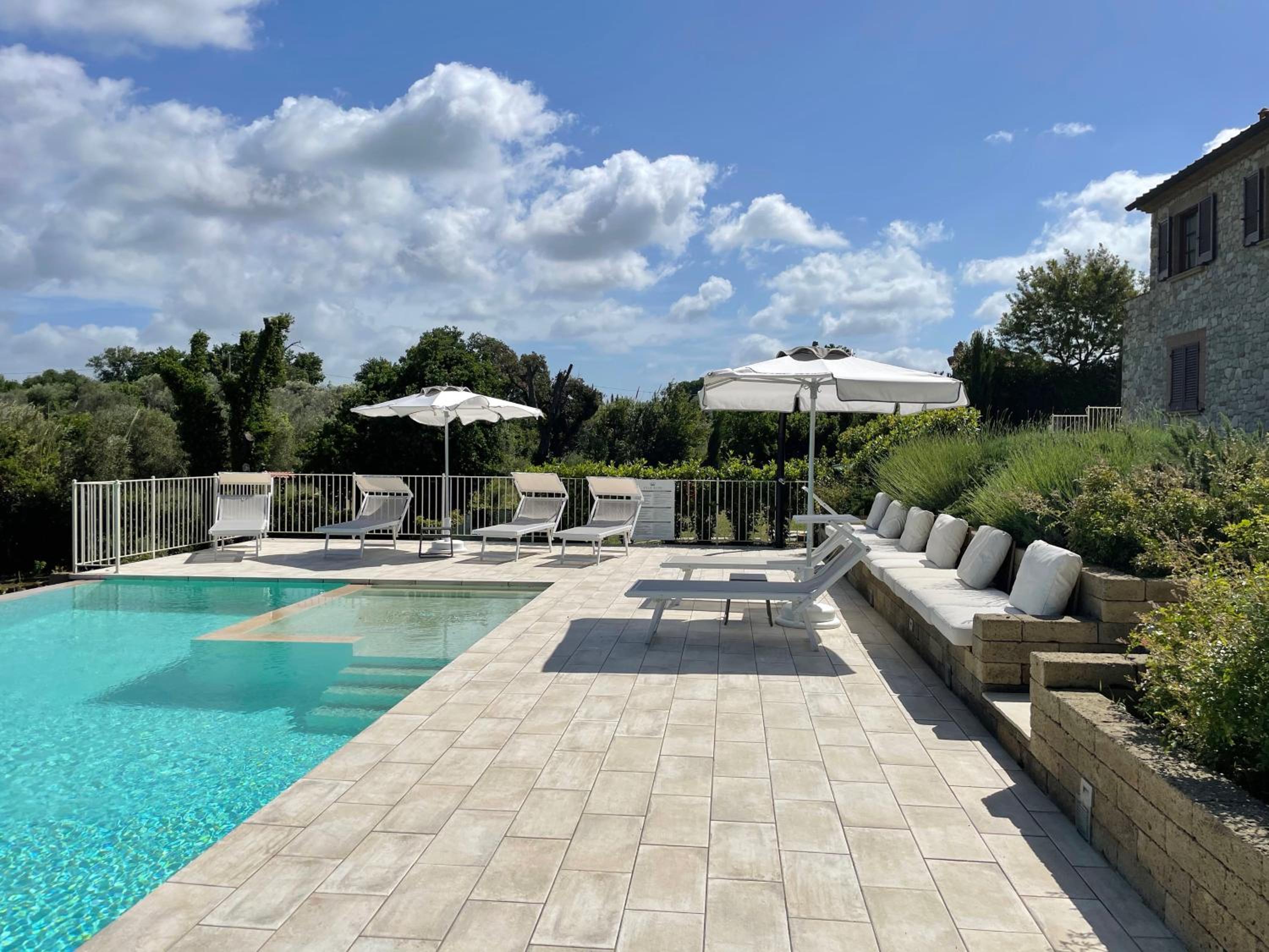 CASE&COLLINE Villa Eliso view 2