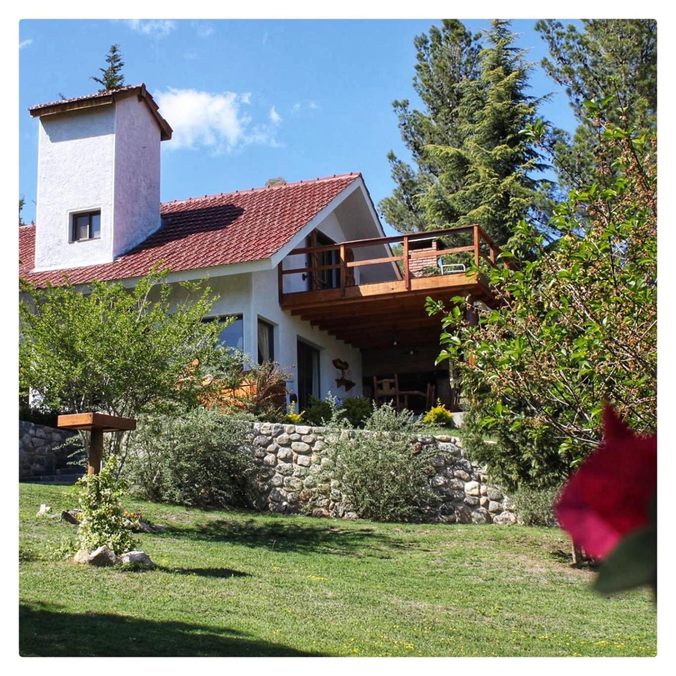 Posada del Halcón - Cabañas y Suites