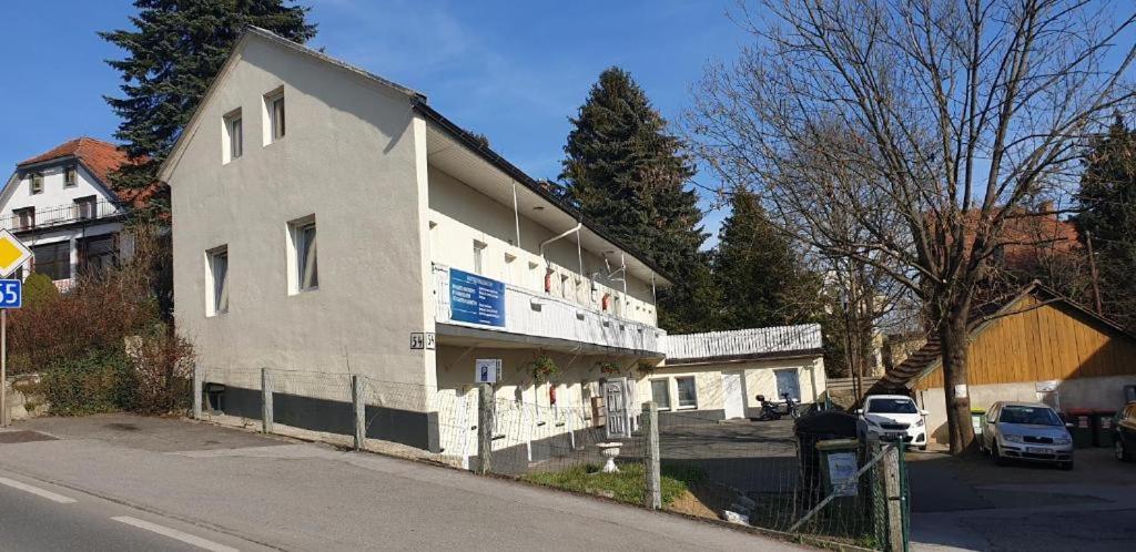 Apartmenthaus beim LKH Graz I Free Parking I Self Check-in