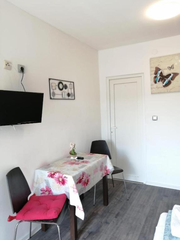 Apartmenthaus beim LKH Graz I Free Parking I Self Check-in