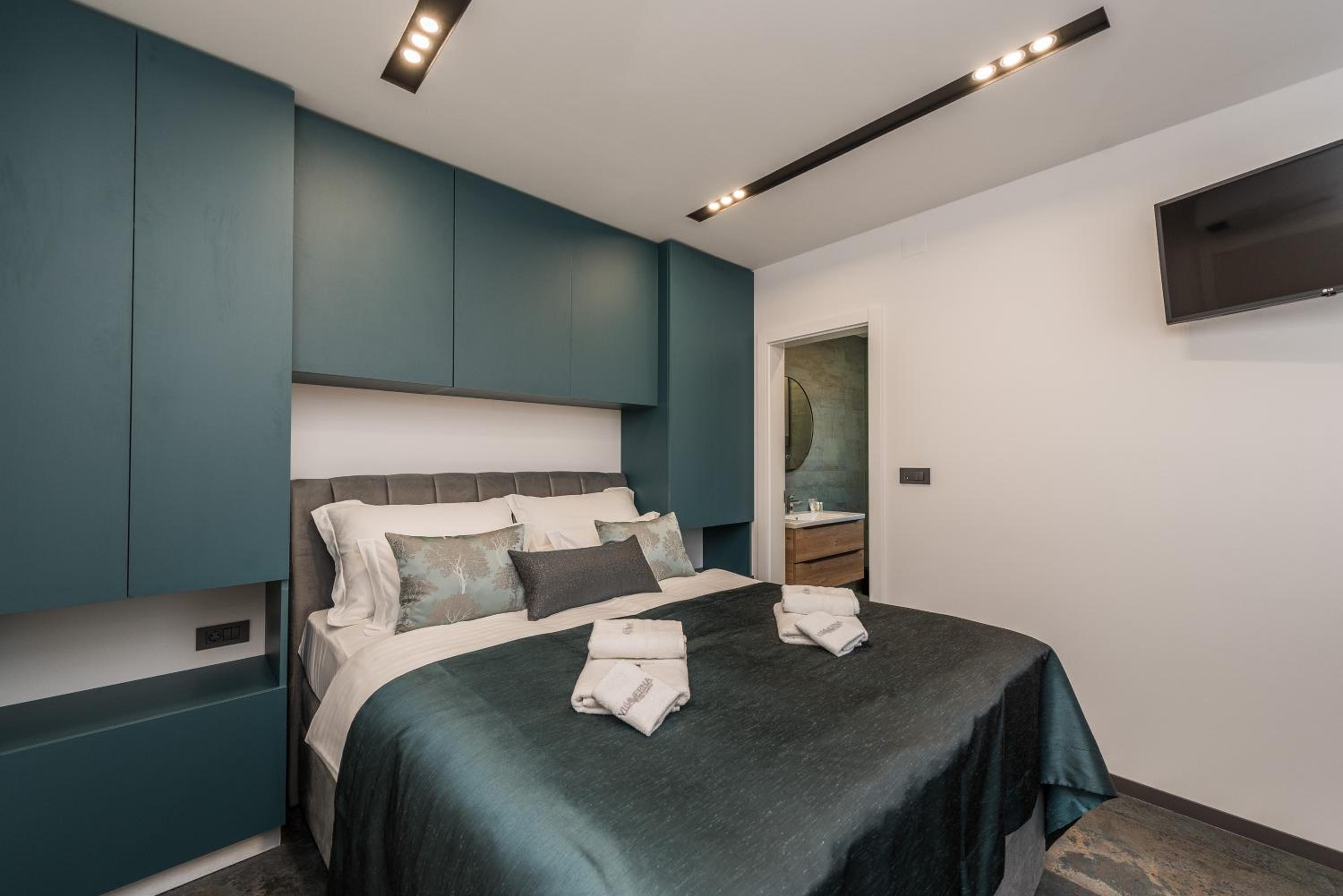 Photo 34