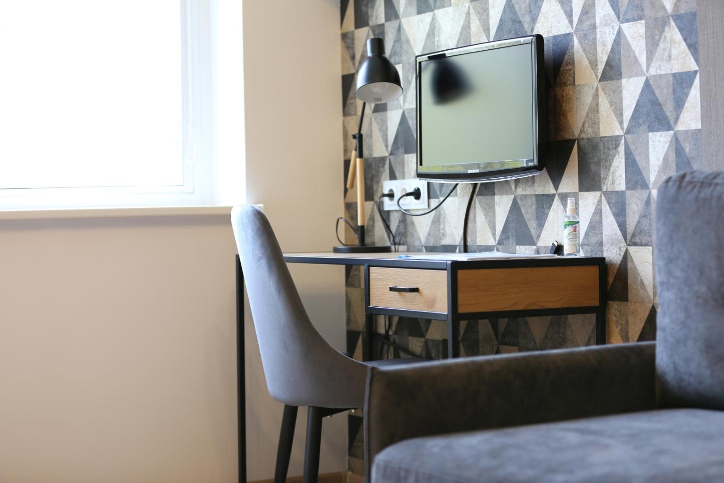 Modern 2 Rooms Apartment view 4