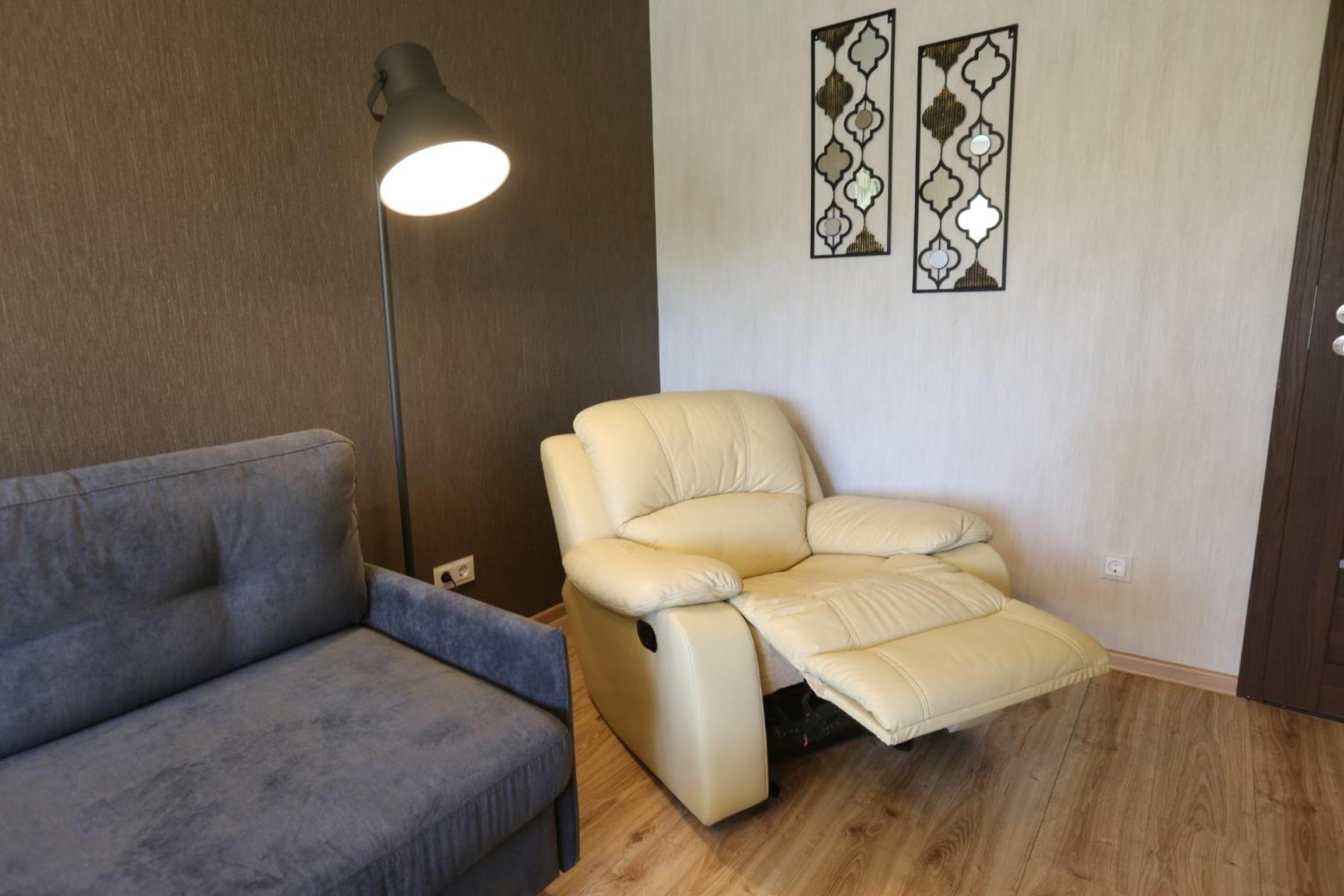 Modern 2 Rooms Apartment view 5