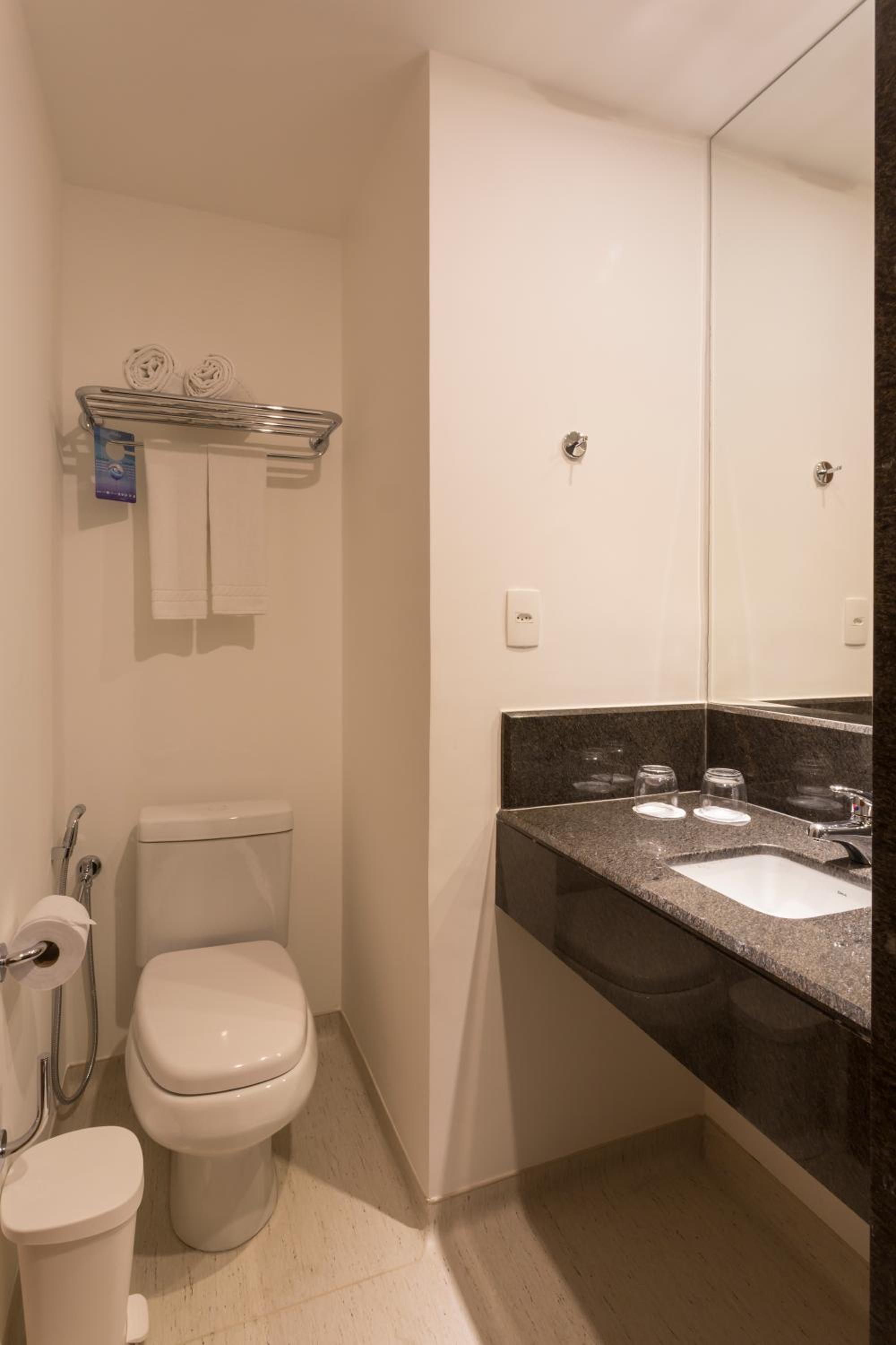 Vitoria Vacations - Sleep Inn Praia do Canto - Property Image 24