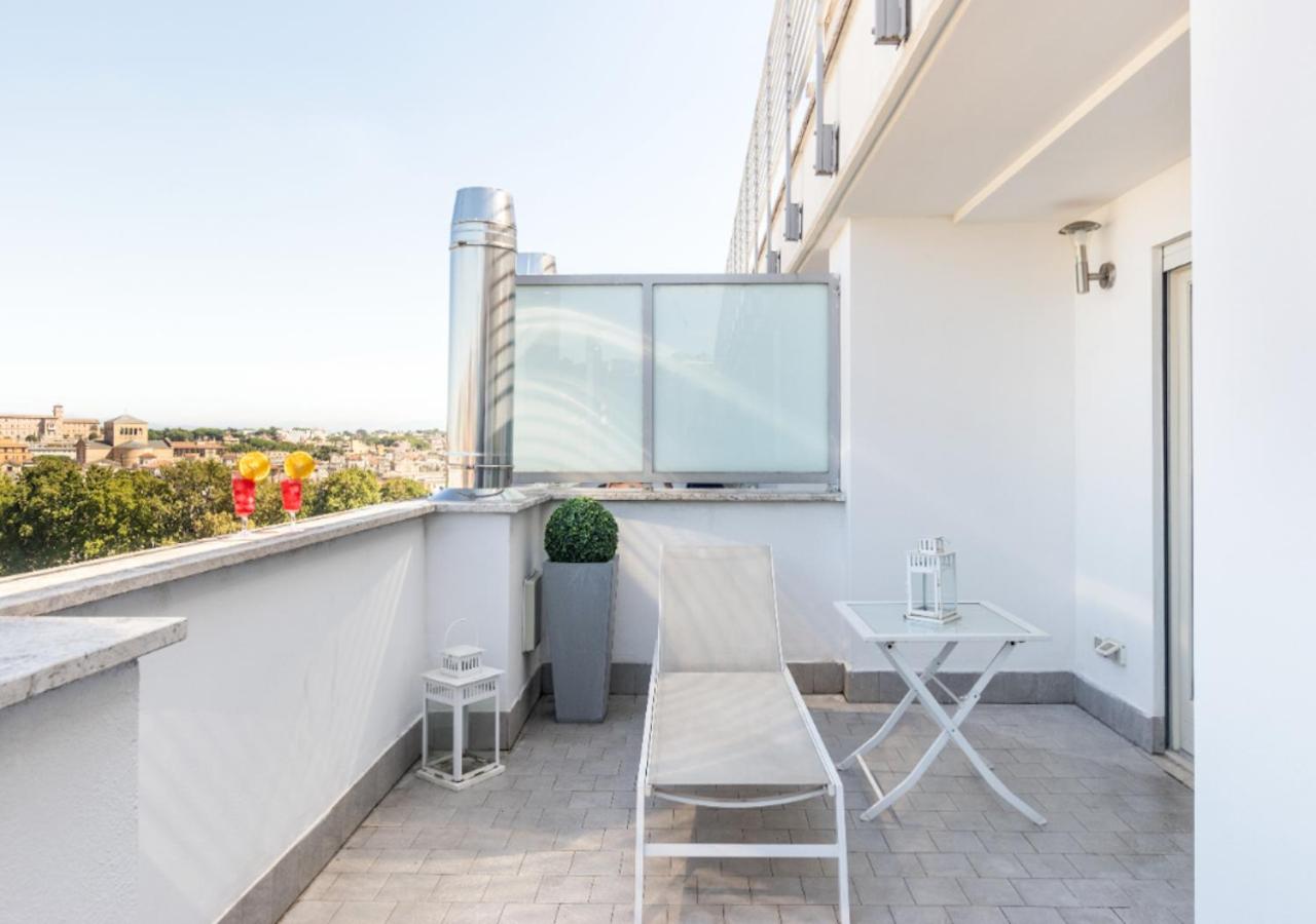 Terrace with Tiber View - Trastevere