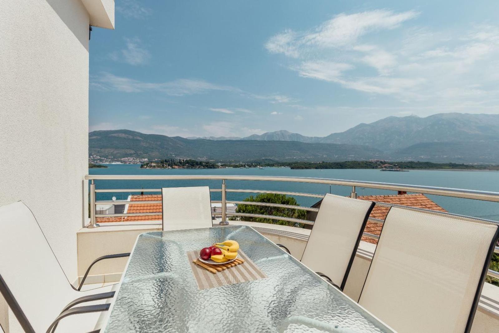 Apartmani Jelena view 2