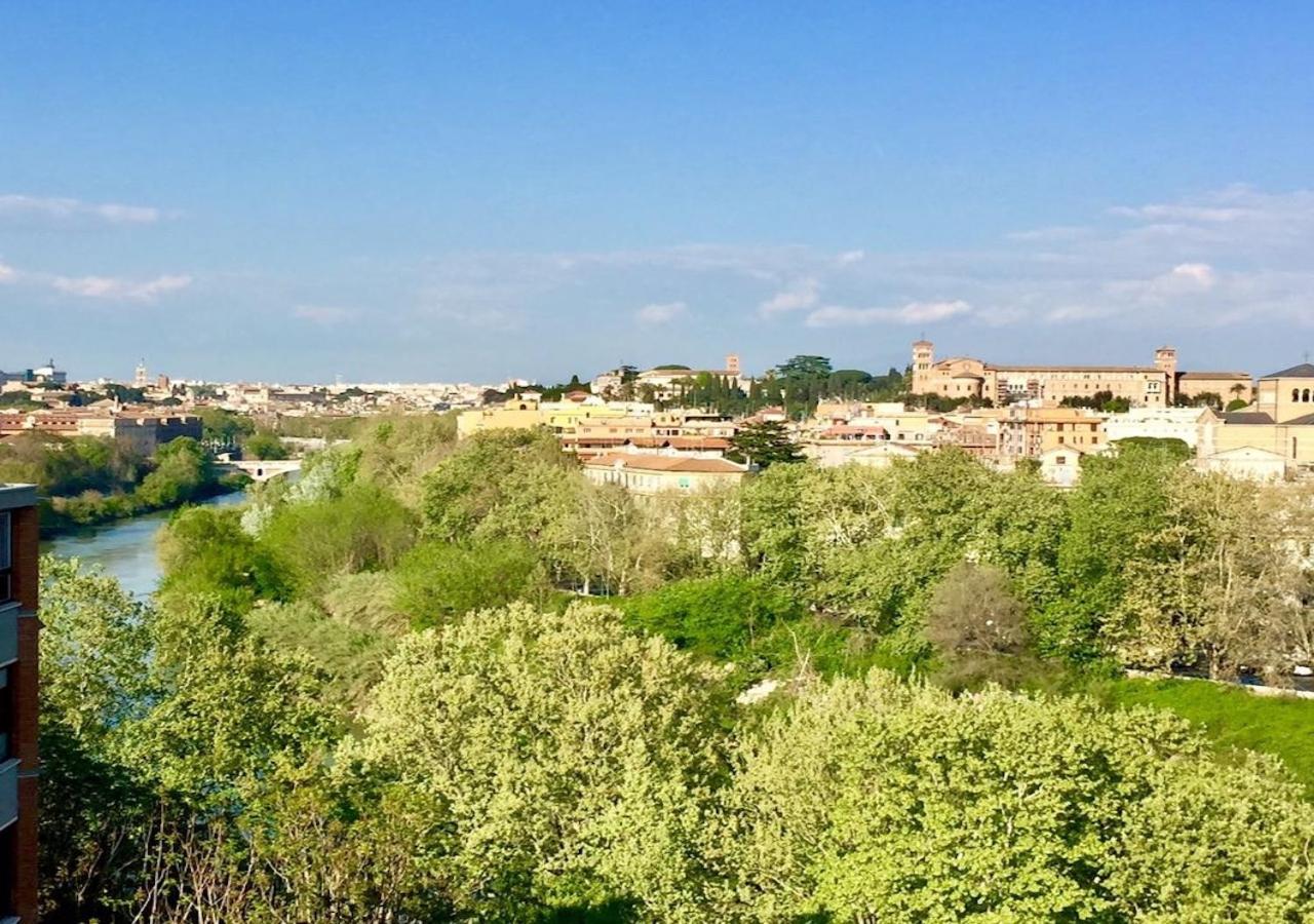 Terrace with Tiber View - Trastevere