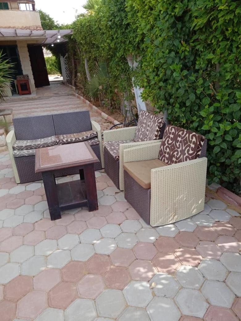 ch2 C21 ground chalet without a lounge terrace and bourgeois pool side view 2