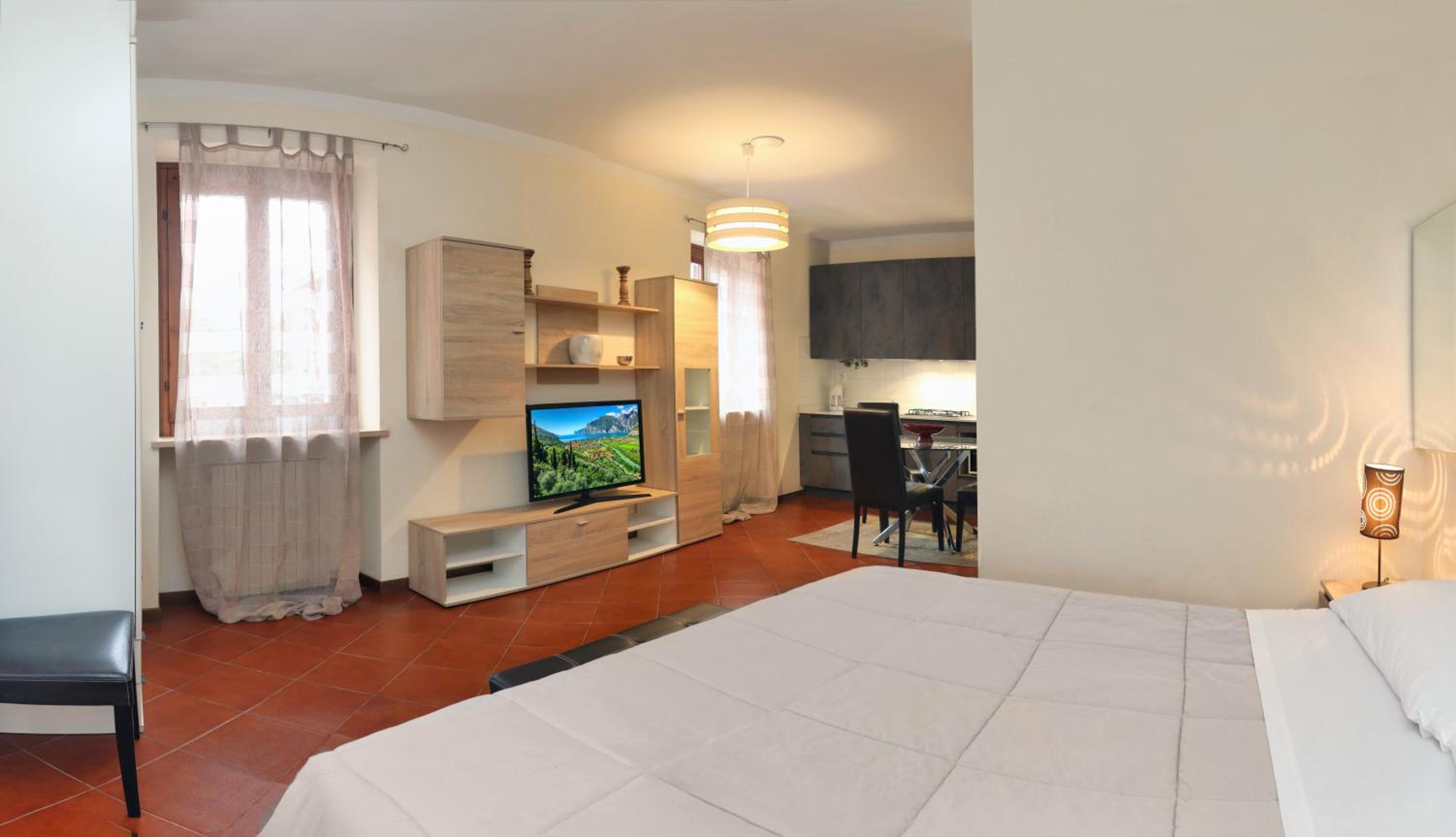 Claudio Appartamenti en Bardolino — hotel room