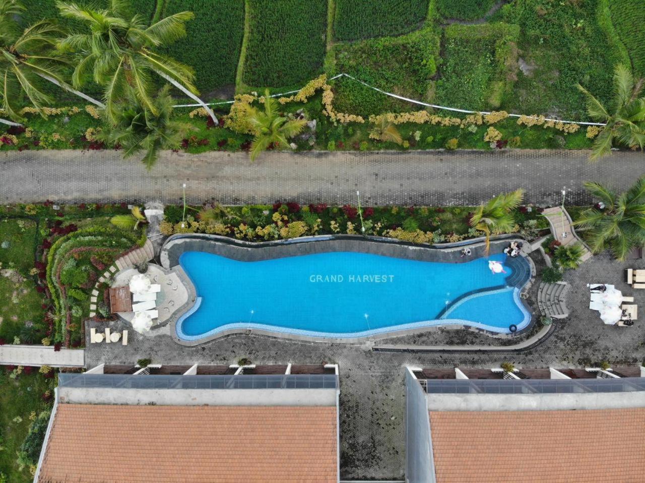 Grand Harvest Resort & Villas