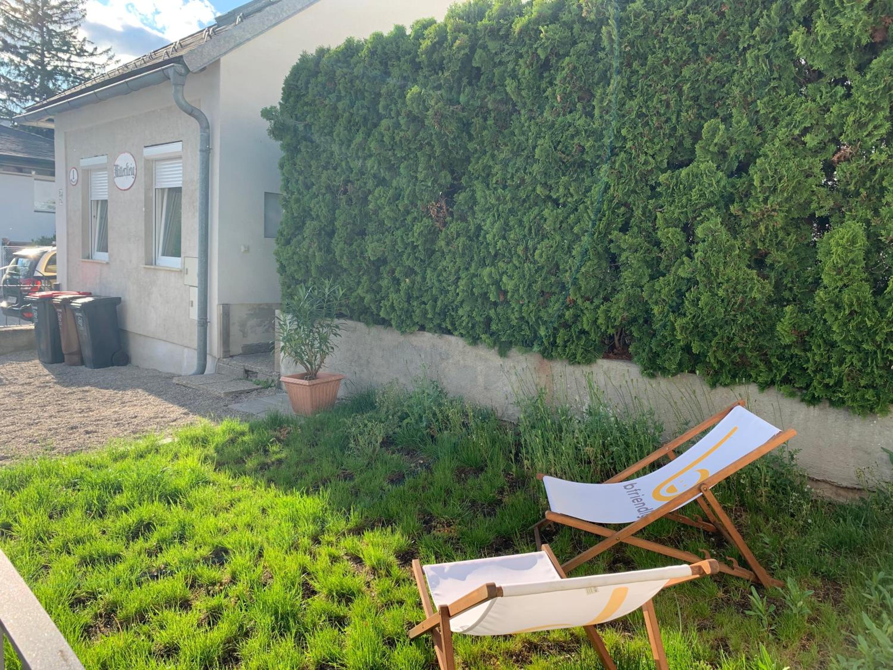revLIVING Haus Clara am Berg mit kleinem Garten