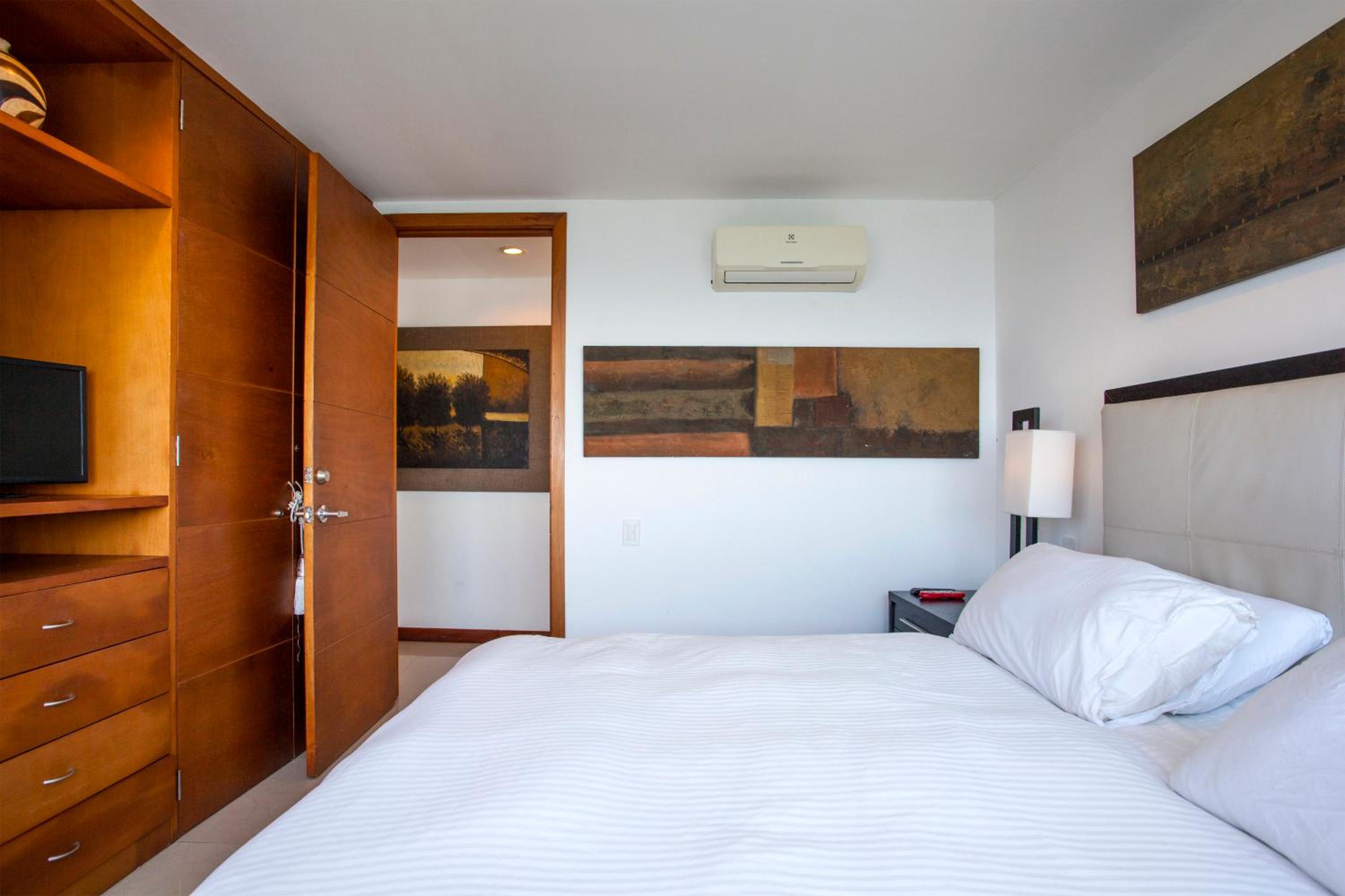 Palmetto Penthouse Deluxe Beautiful view and sunset floor 39