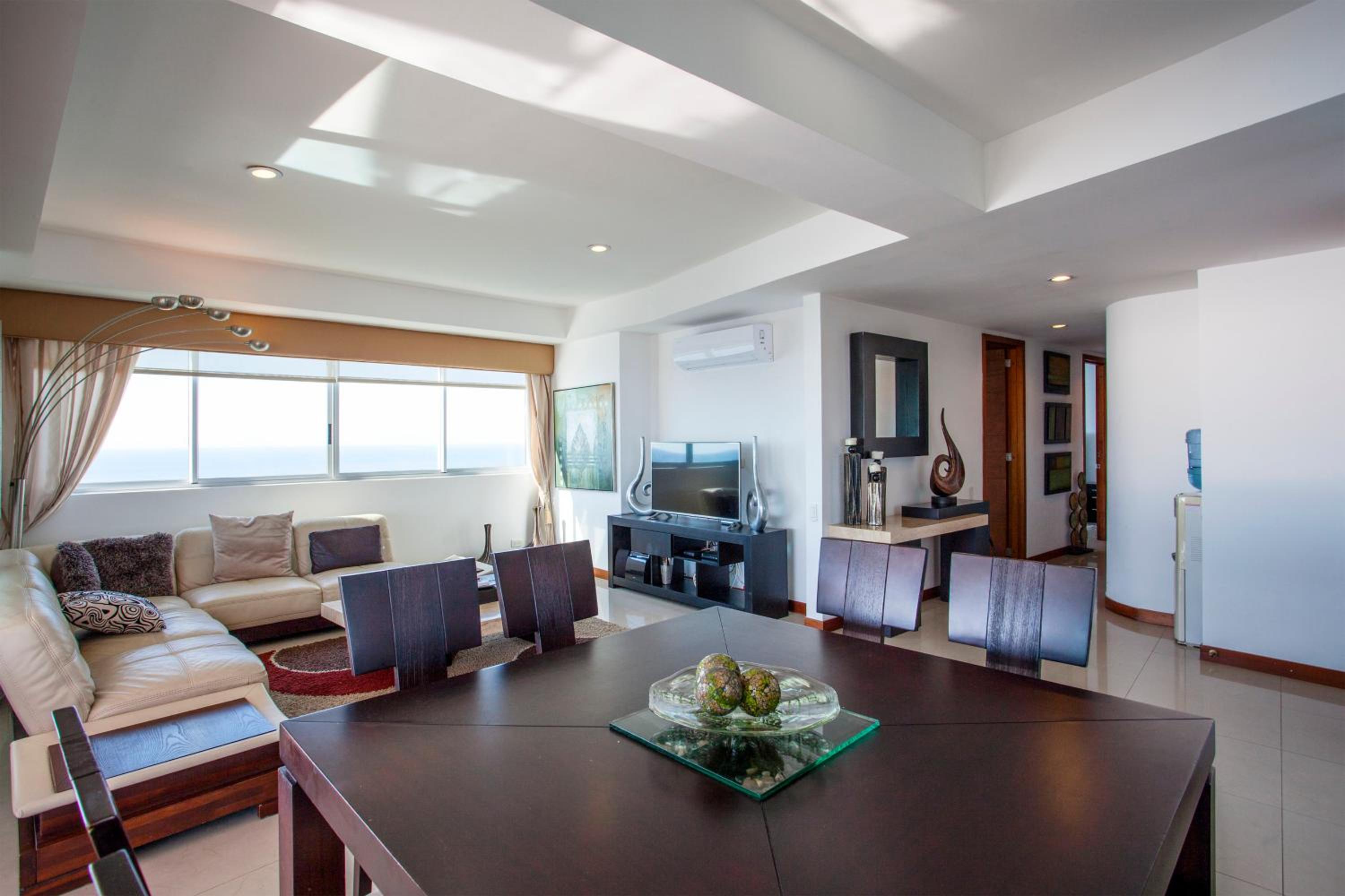Palmetto Penthouse Deluxe Beautiful view and sunset floor 39