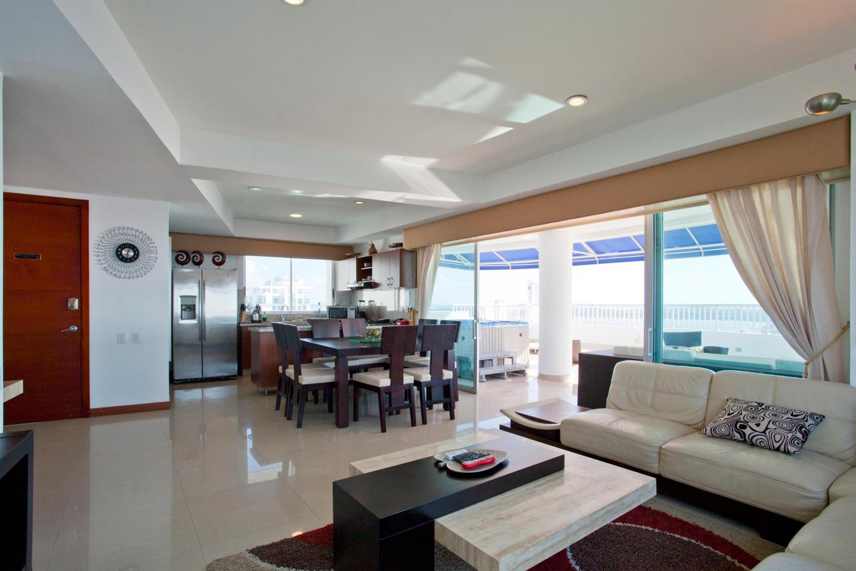 Palmetto Penthouse Deluxe Beautiful view and sunset floor 39