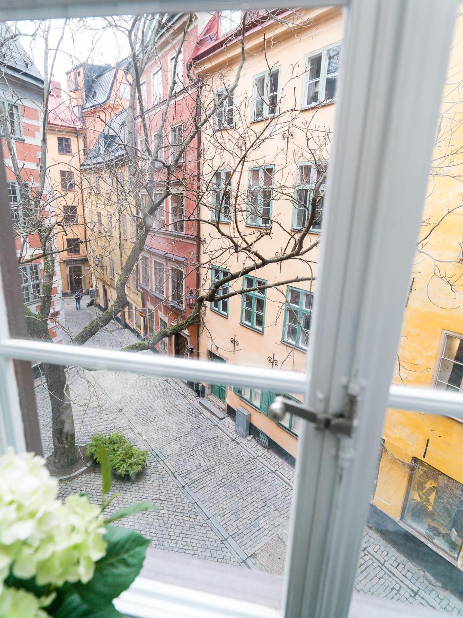 Castanea Old Town Hostel view 2