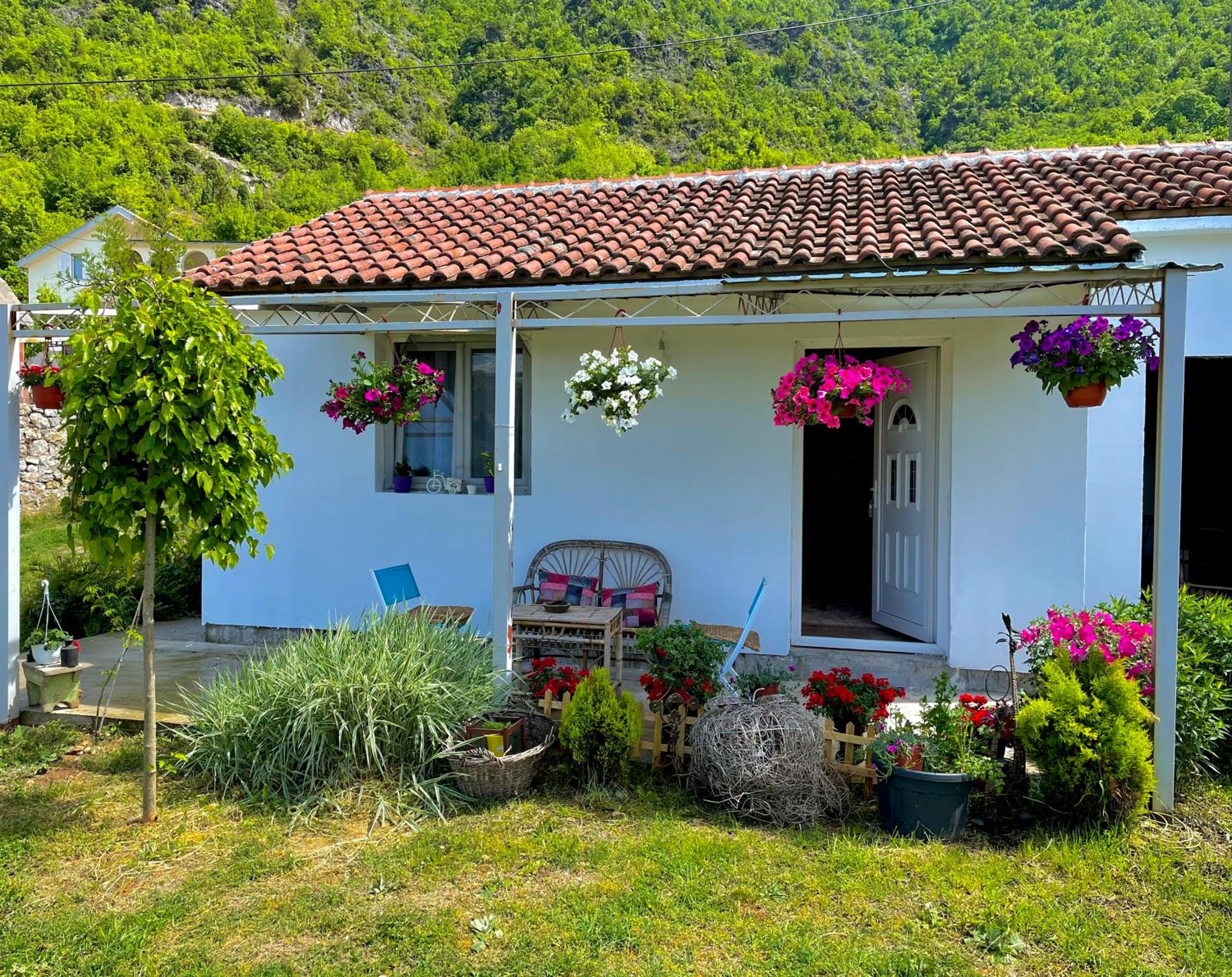 Sunlight Cottage Maya view 4