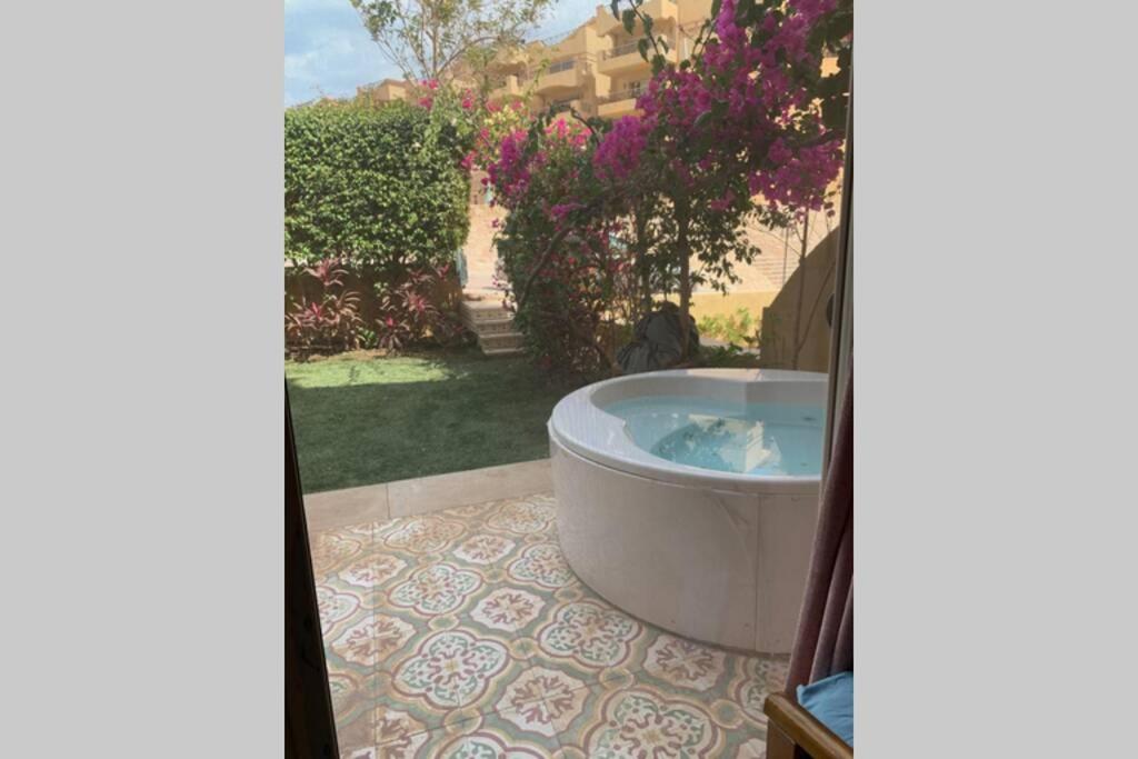 La Vista Topaz Sokhna - Garden Chalet with Jacuzzi & private entrance, on the Pool & near the beach view 5