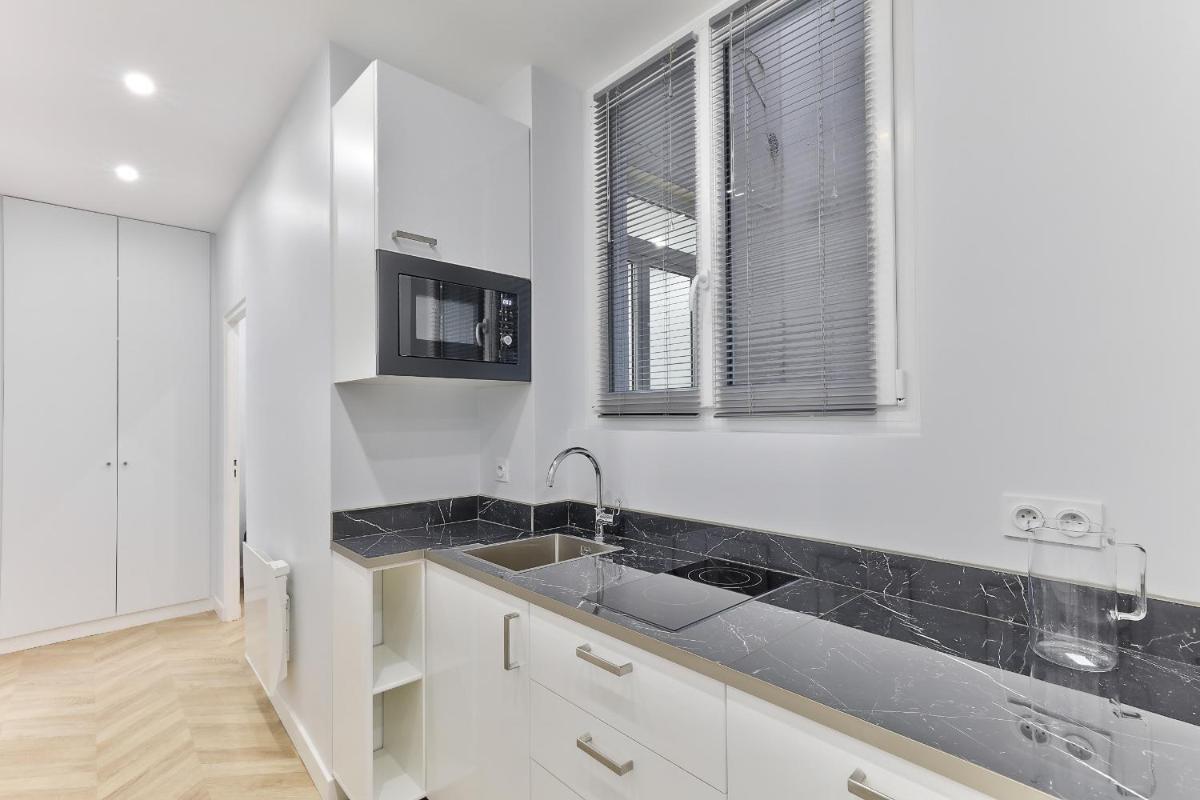 127 - Urban Beautiful 4BR in Montorgueil