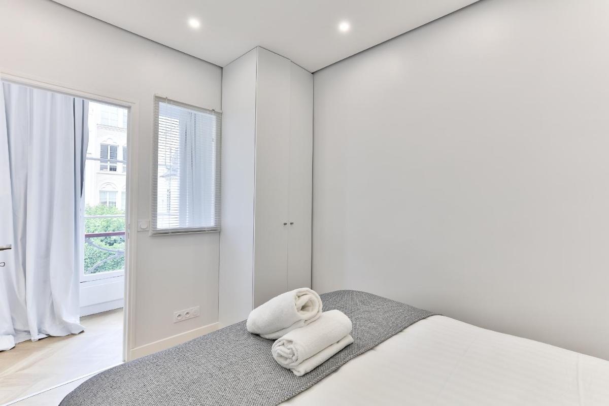 127 - Urban Beautiful 4BR in Montorgueil