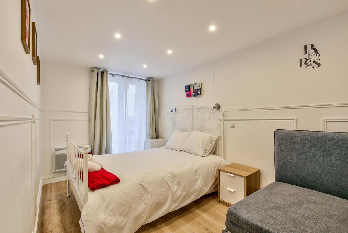 13 Luxury Flat eiffel design 2
