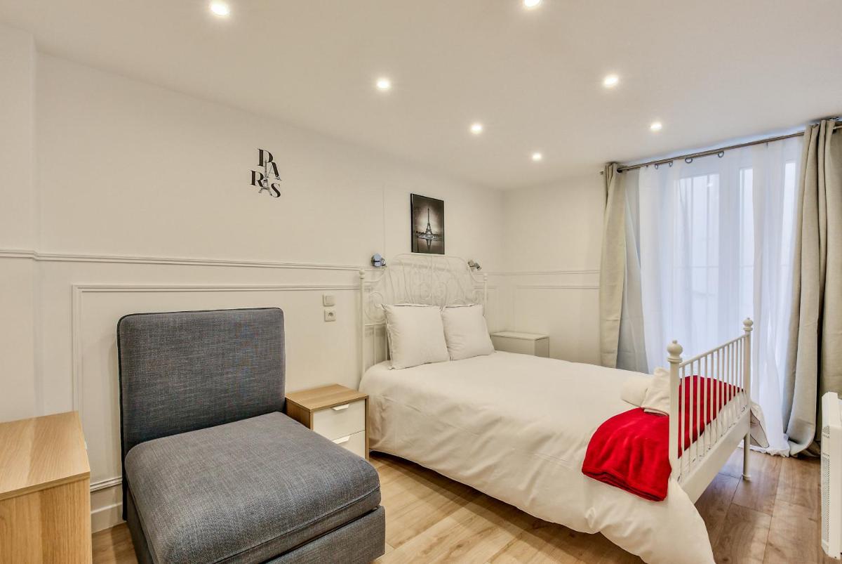 13 Luxury Flat eiffel design 2