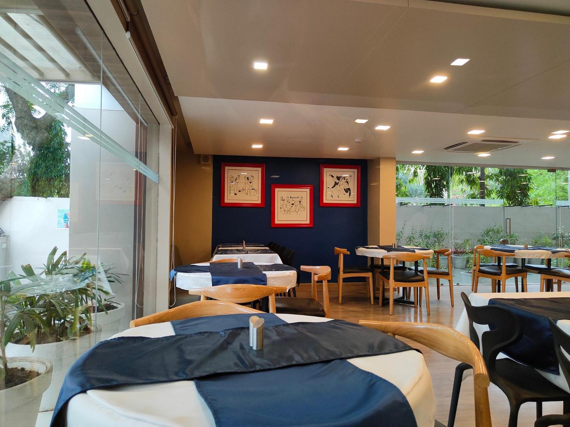 Kanak Beacon Hotel - Ashram Road Ahmedabad — photo 13