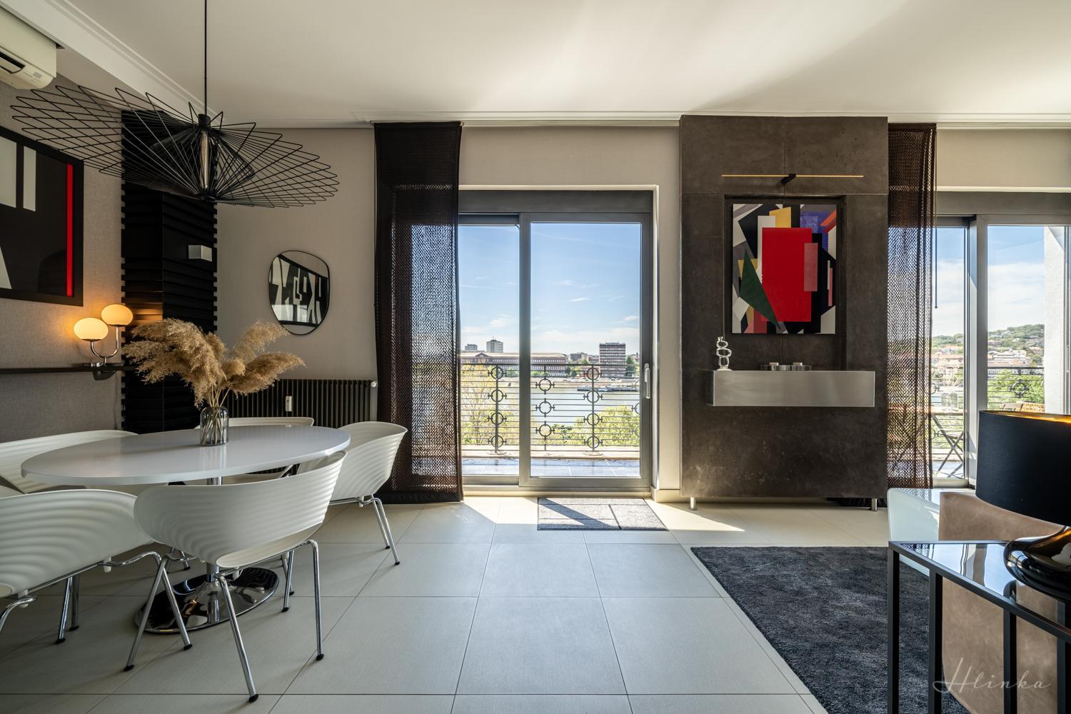 ORANGEHOMES 130 m2 APT with fantastic view to river Danube view 4